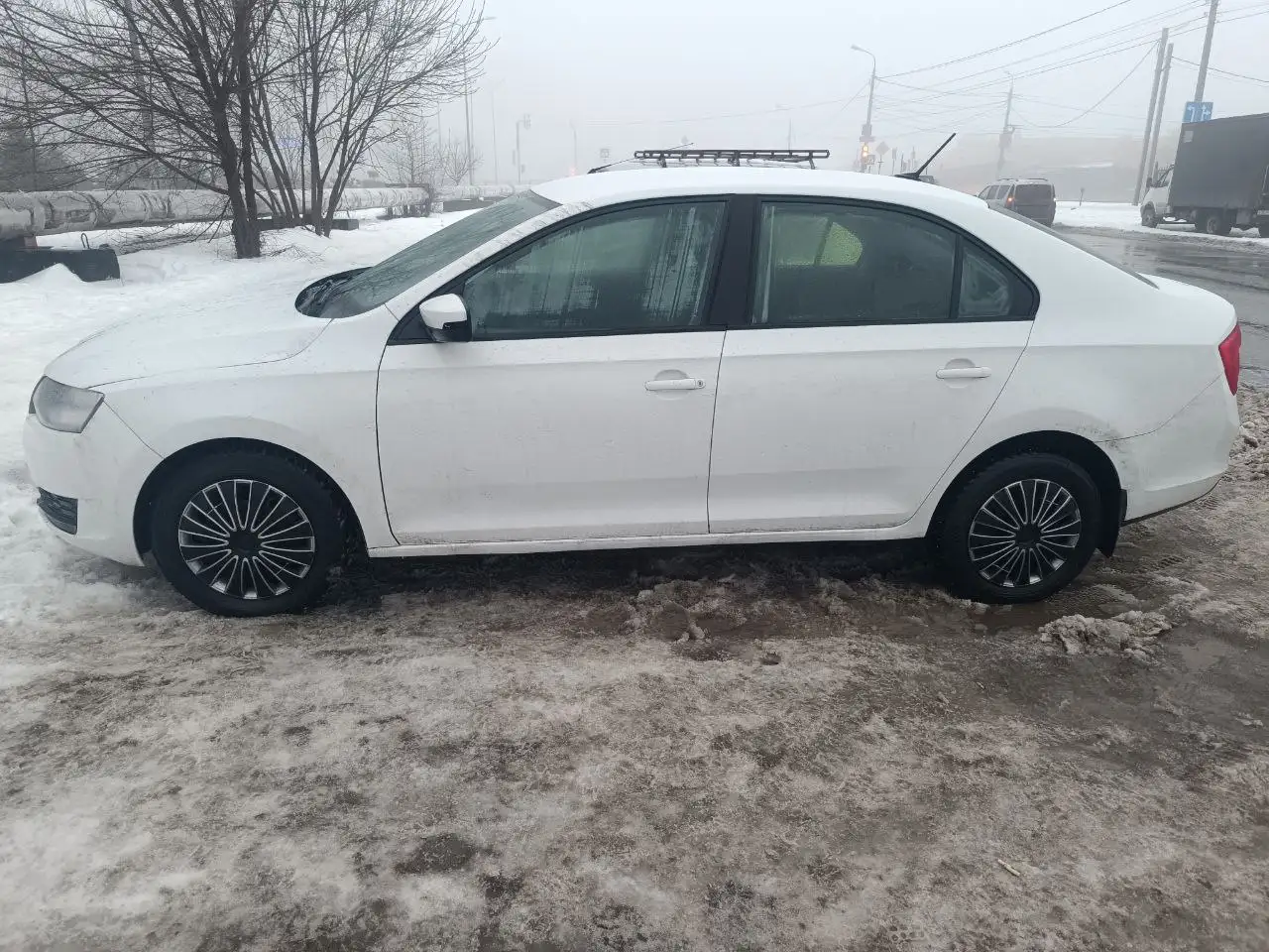 Продажа автомобиля Шкода Рапид 2017 года - Легковые автомобили (Авто) в Волгоград