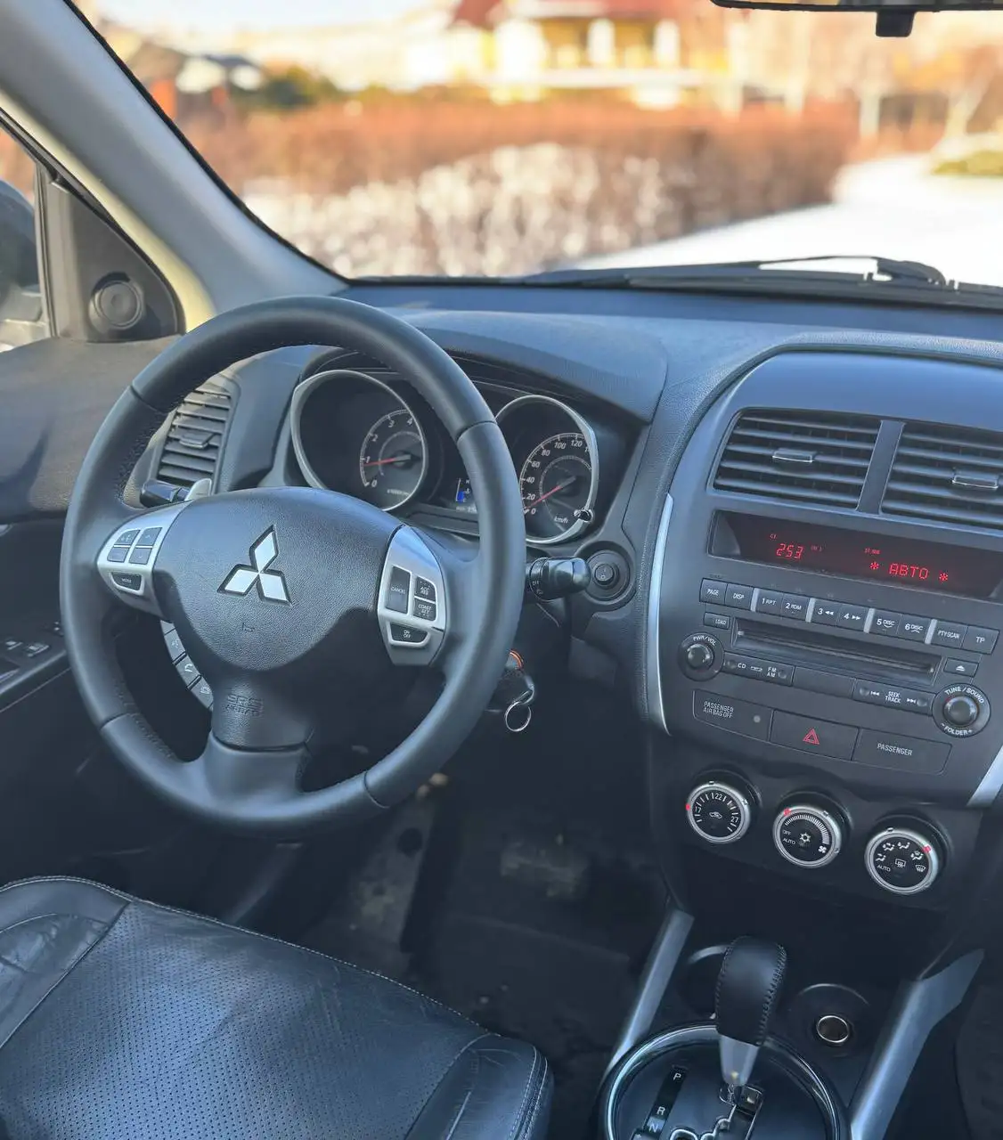 Продажа Mitsubishi ASX 2010 года с пробегом 136650 км - Авто в Волжский