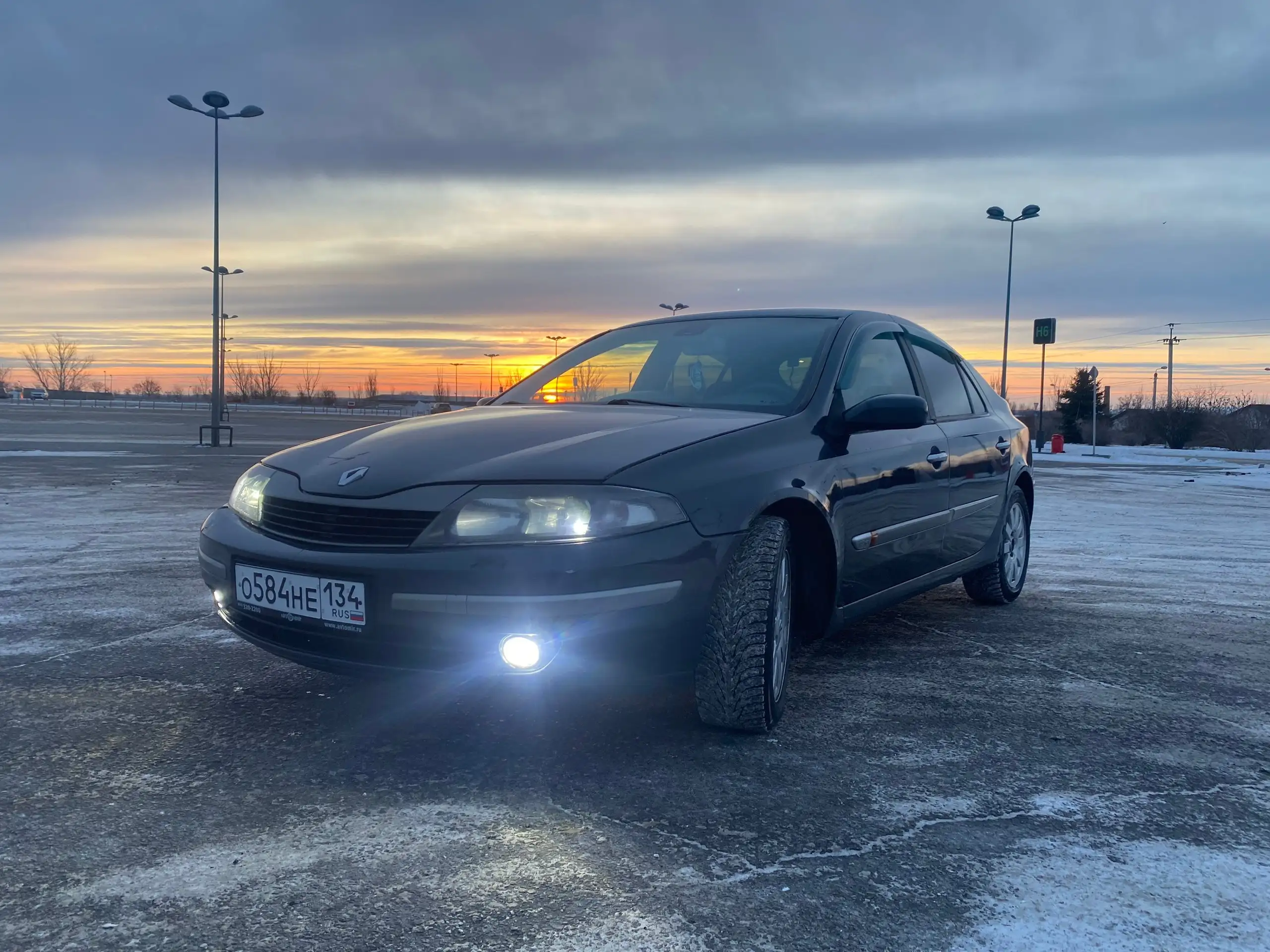 Renault Laguna 2 2001 года в хорошем техническом состоянии - Легковые автомобили (Авто) в Волгоград