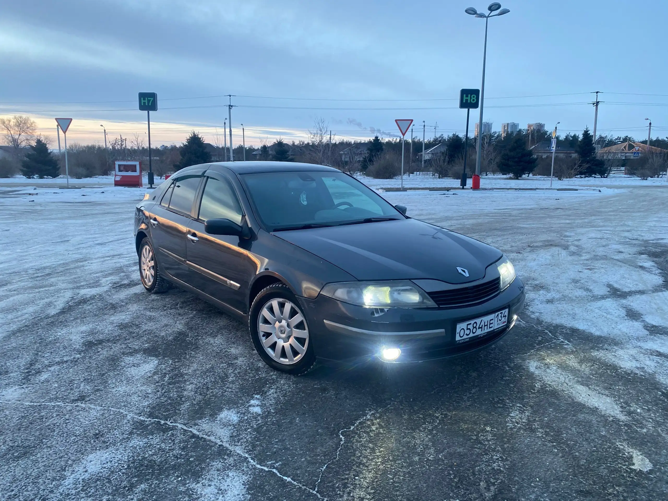 Renault Laguna 2 2001 года в хорошем техническом состоянии - Легковые автомобили (Авто) в Волгоград