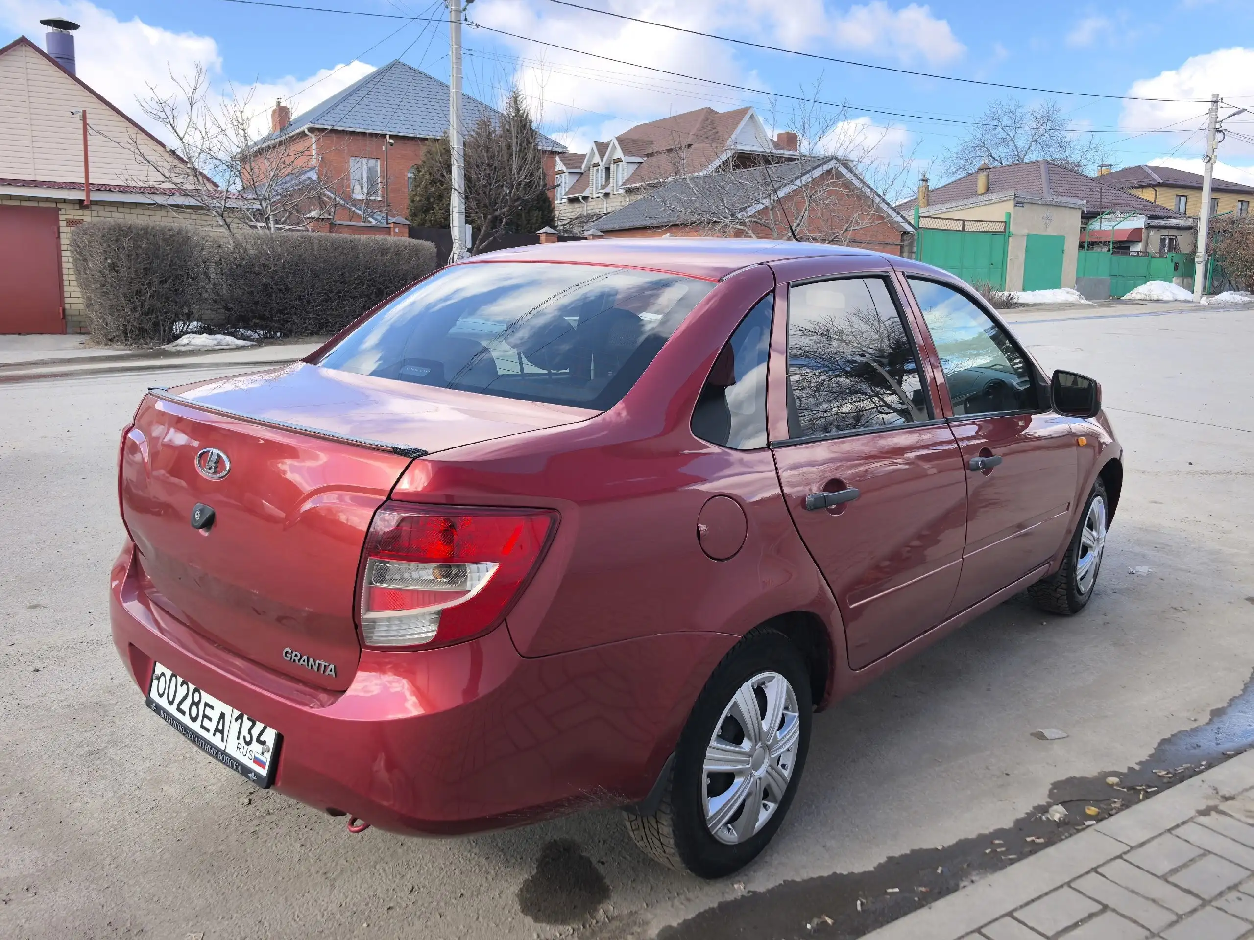 Продажа LADA Granta 2013 года в отличном состоянии - Легковые автомобили (Авто) в Волгоград