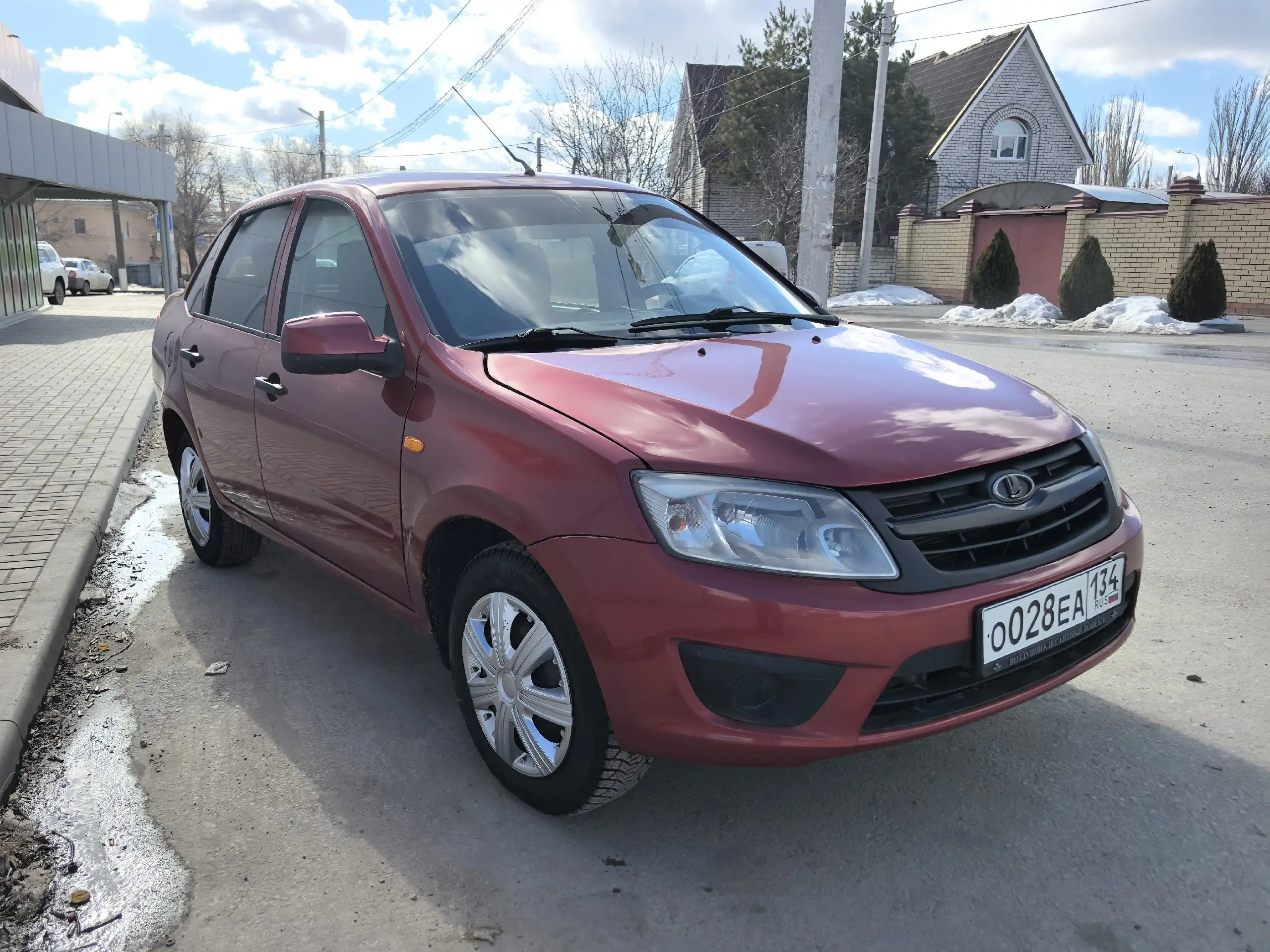 Продажа LADA Granta 2013 года в отличном состоянии - Легковые автомобили (Авто) в Волгоград