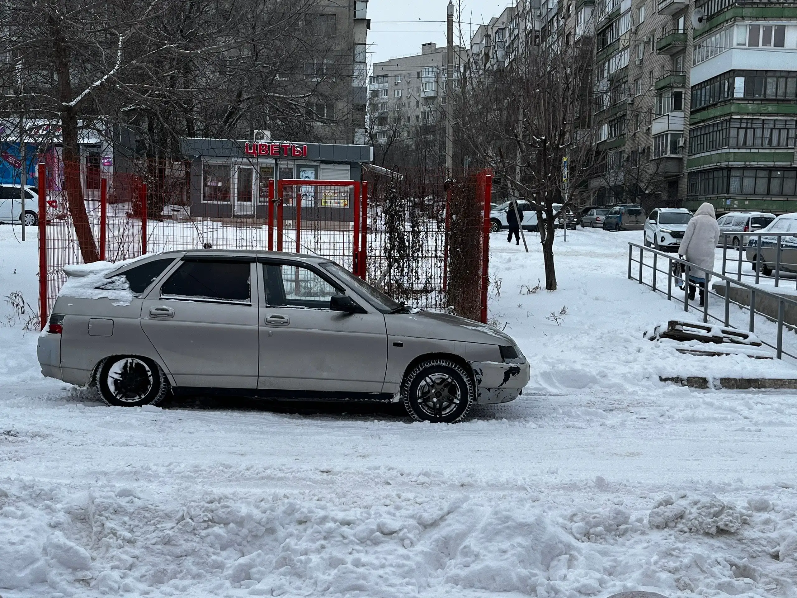 Продажа Lada 2112 с двигателем 1.6L 16 клапанов - Авто в Волгоград
