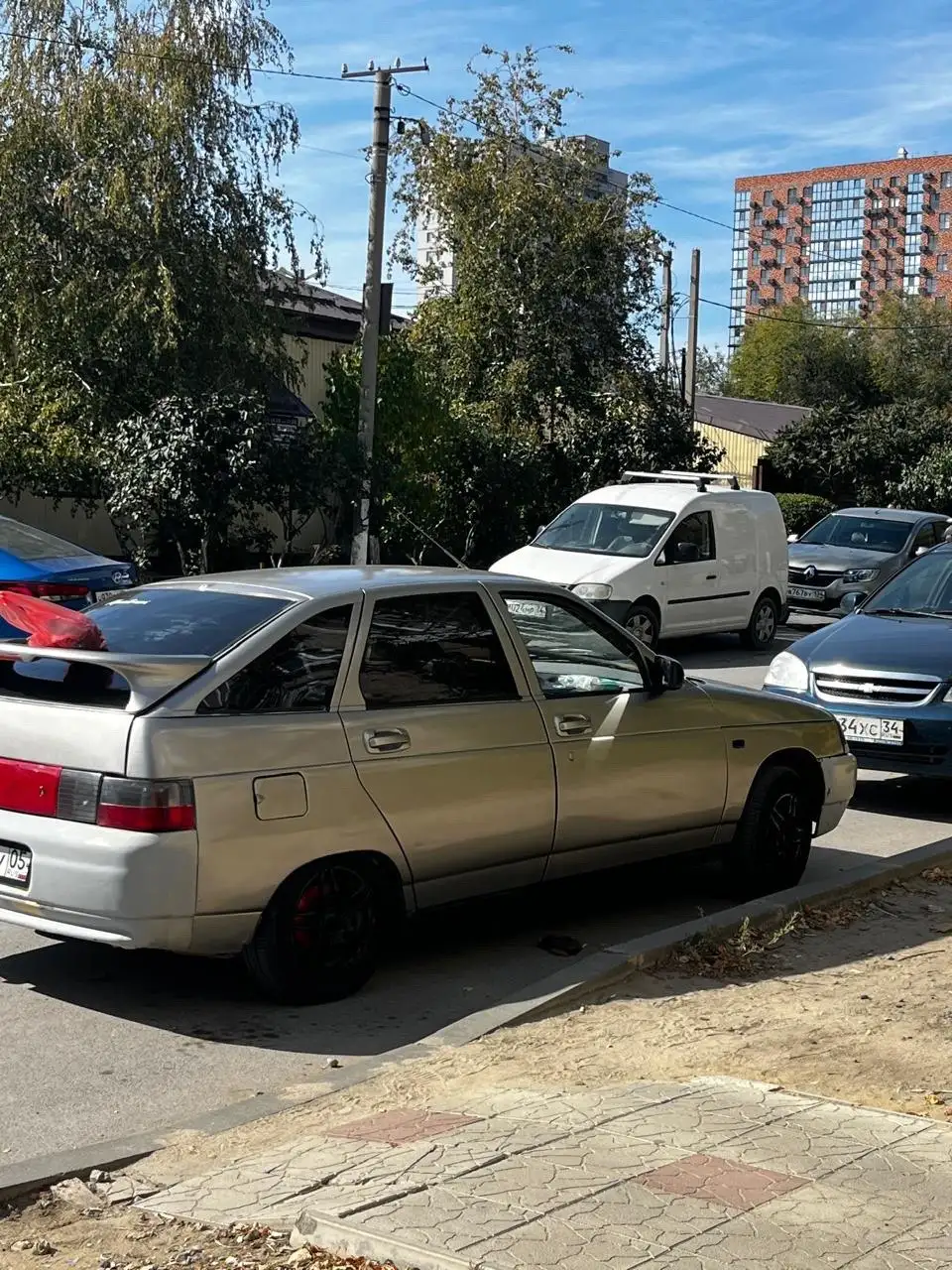 Продажа Lada 2112 с двигателем 1.6L 16 клапанов - Авто в Волгоград