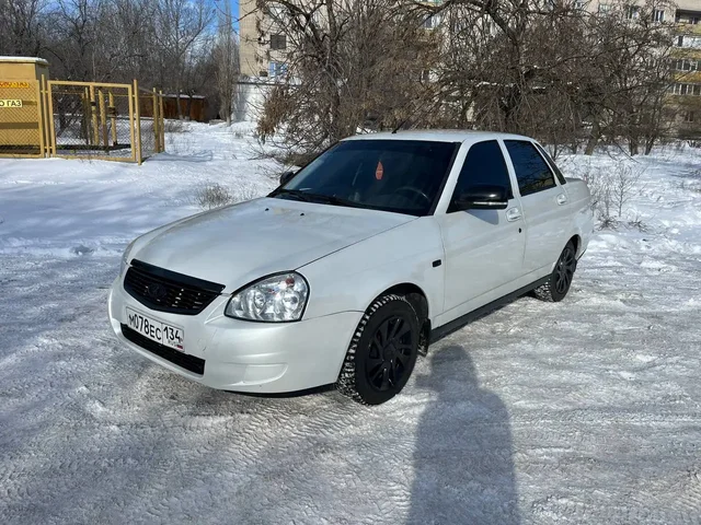 Лада Приора 2009 года в отличном состоянии - Аудио и мультимедиа в Волгоград