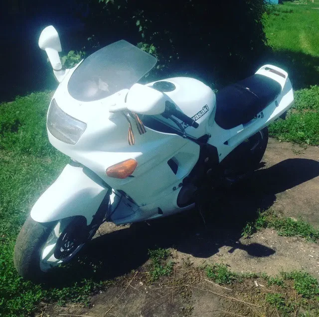 Kawasaki ZZ-R 400 в отличном состоянии - Аудио и мультимедиа в Волгоград