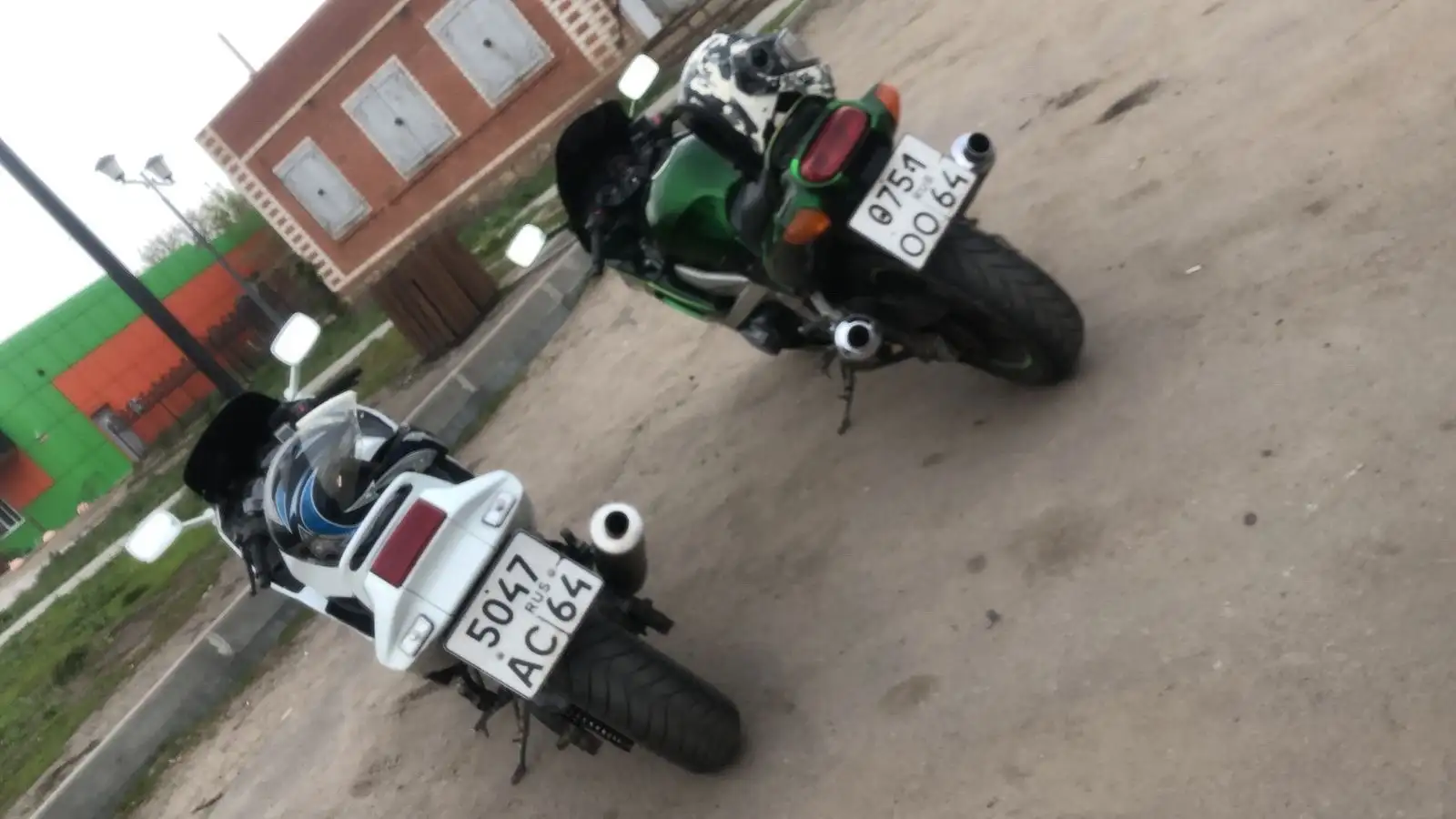 Kawasaki ZZ-R 400 в отличном состоянии - Мотоциклы (Авто) в Волгоград