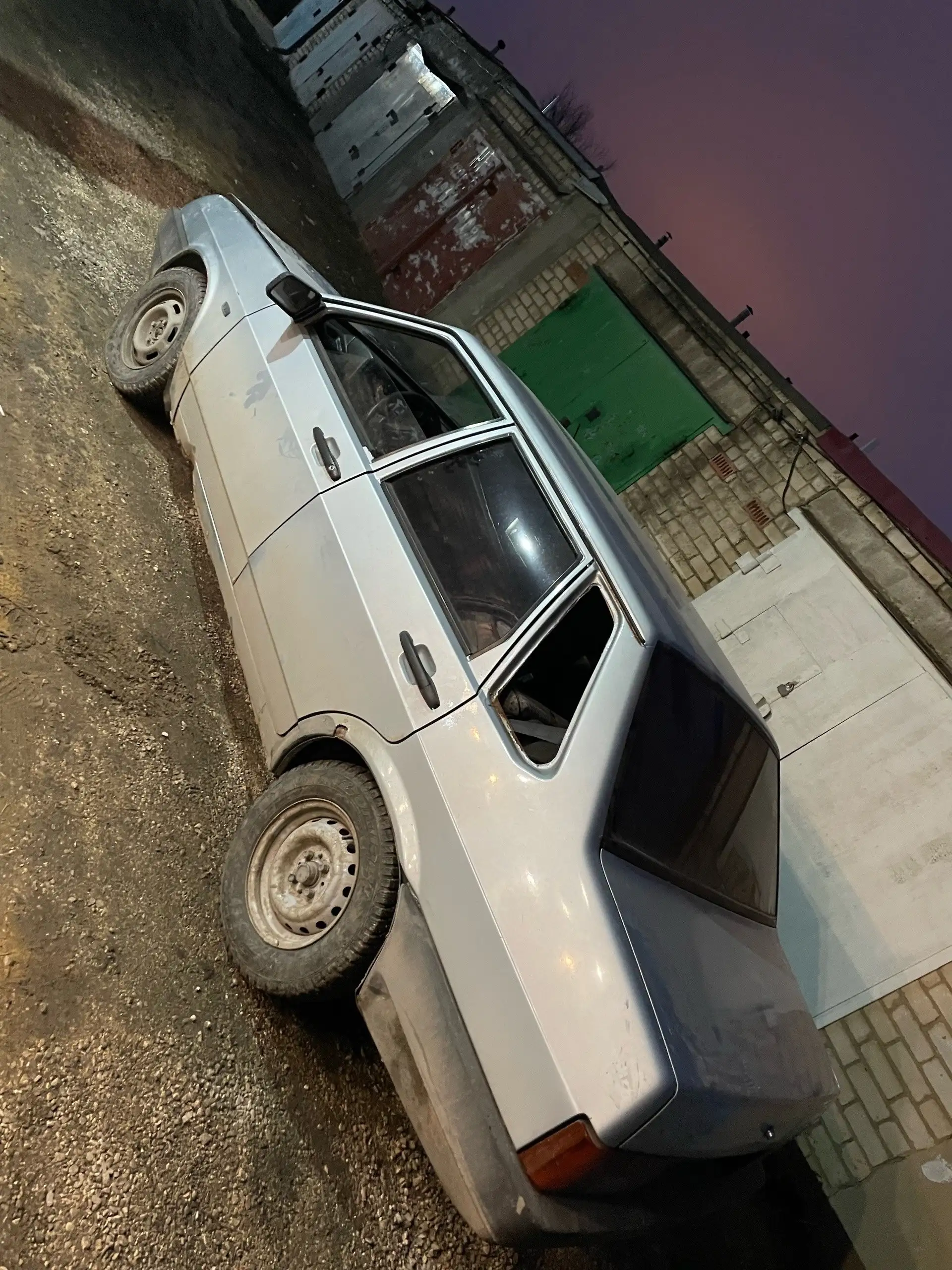 ВАЗ 21099 (2000 г.) с карбюратором, не заводится - Легковые автомобили (Авто) в Волгоград