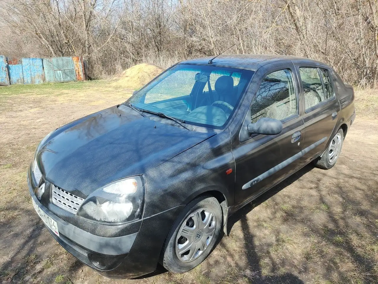 Продажа Renault Symbol 2002 года - Авто в Урюпинск