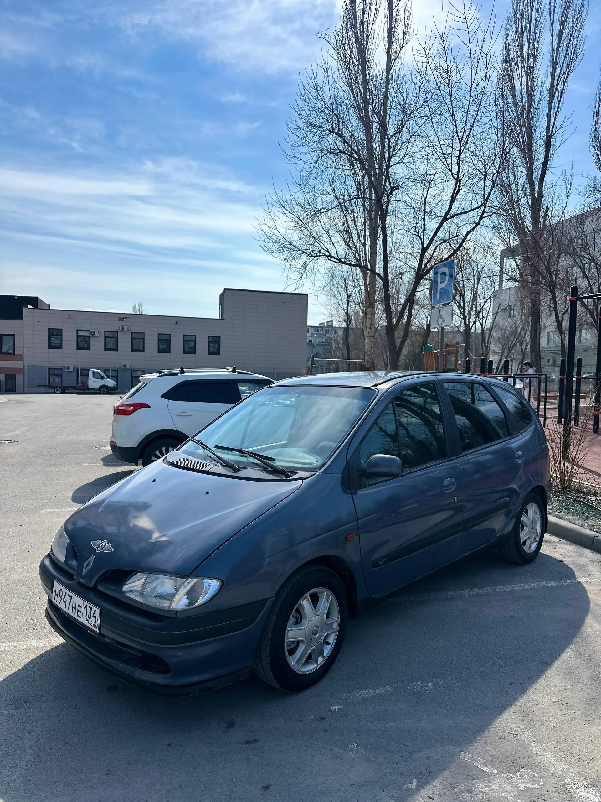 Renault SCENIC 1999 года с АКПП, 2.0 л, 140 л.с. - Авто в Волгоград