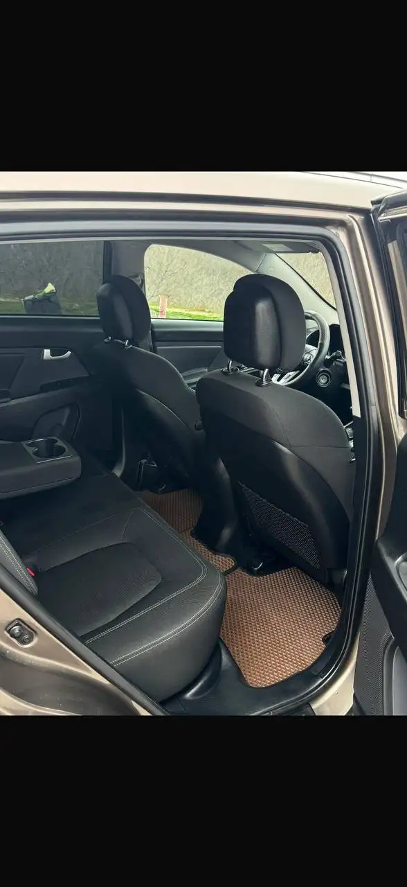 Kia Sportage 2013 года с автоматической коробкой передач - Авто в Волгоград