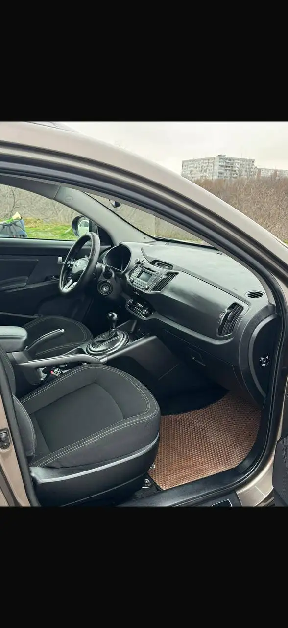 Kia Sportage 2013 года с автоматической коробкой передач - Авто в Волгоград