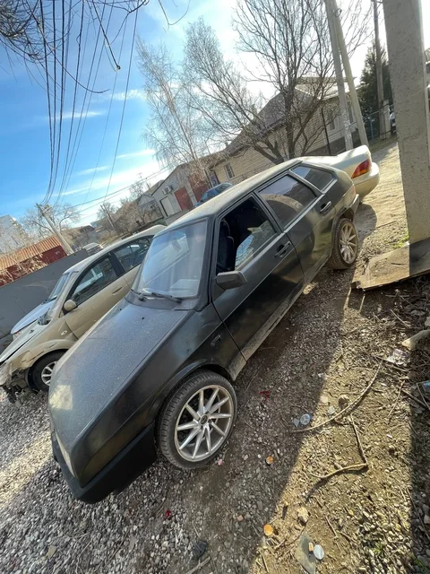 ВАЗ 2109 с новыми колесами R17, дымящим мотором - Импорт в Волгоград