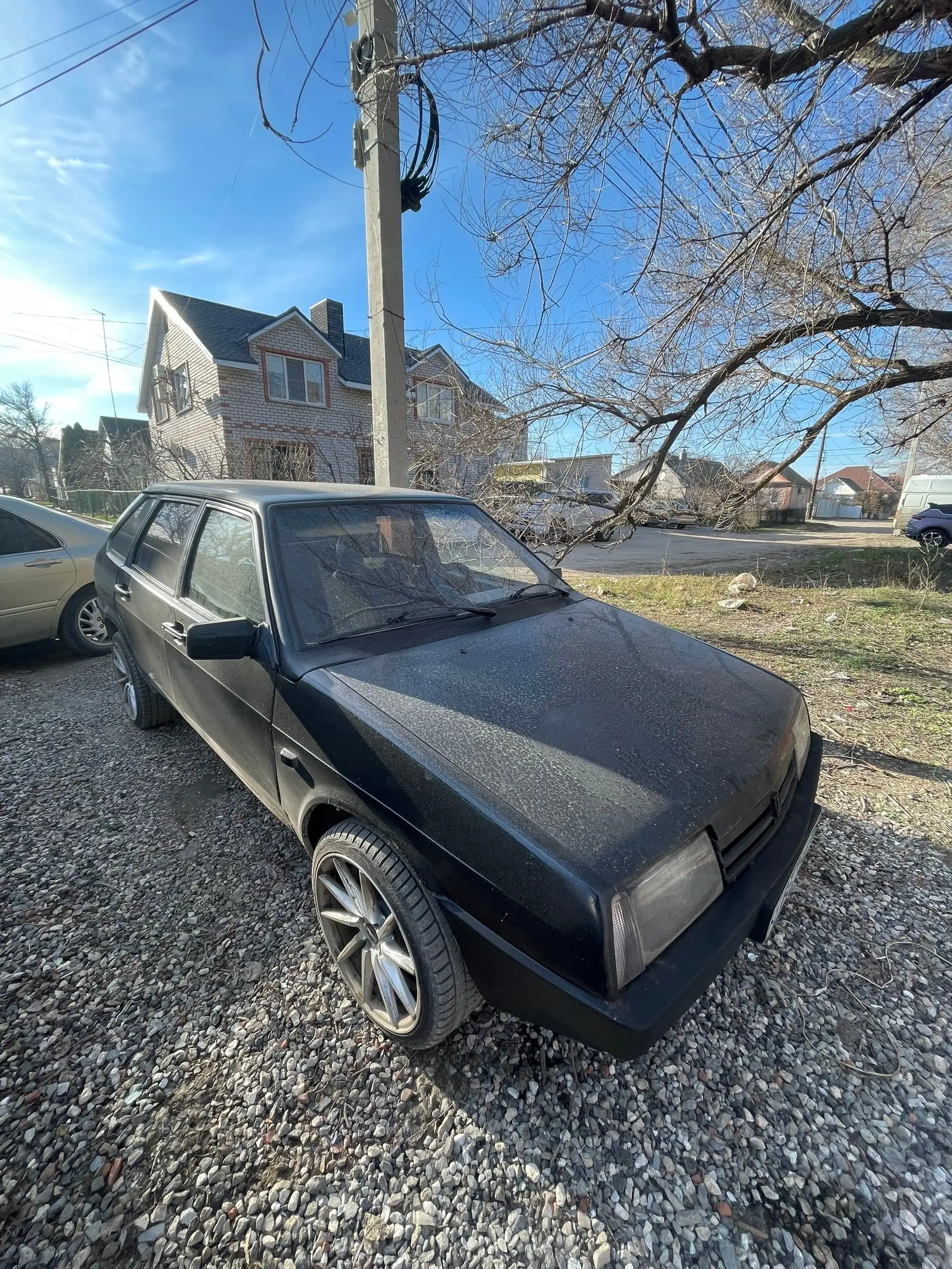 ВАЗ 2109 с новыми колесами R17, дымящим мотором - Авто в Волгоград