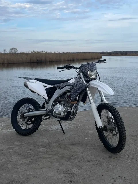 Продам мотоцикл эндуро Rockot R1 2022 года - Мотоциклы в Новоаннинский