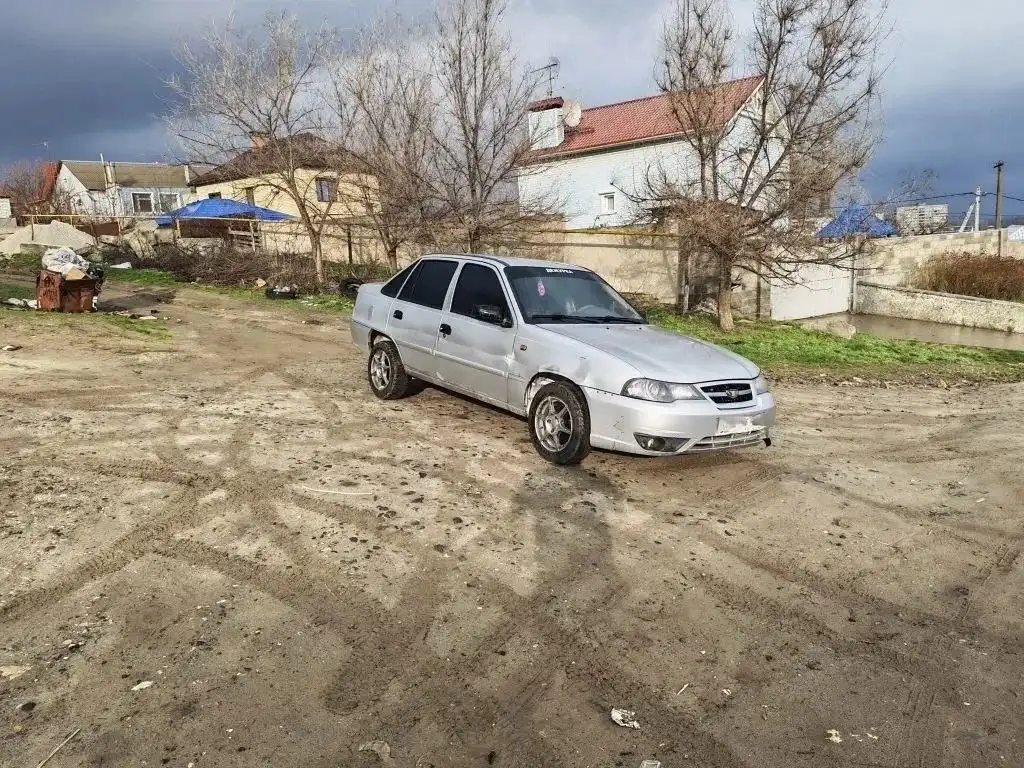 Деу Нексия 150 2012 года с пробегом 175000 км - Авто в Волгоград