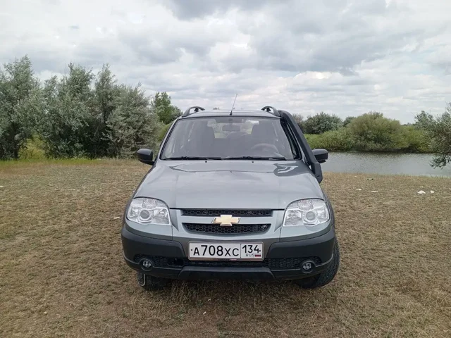 Продажа Chevrolet Niva 2014 года с пробегом 145000 км в Старой Полтавке - Легковые автомобили в Старая Полтавка