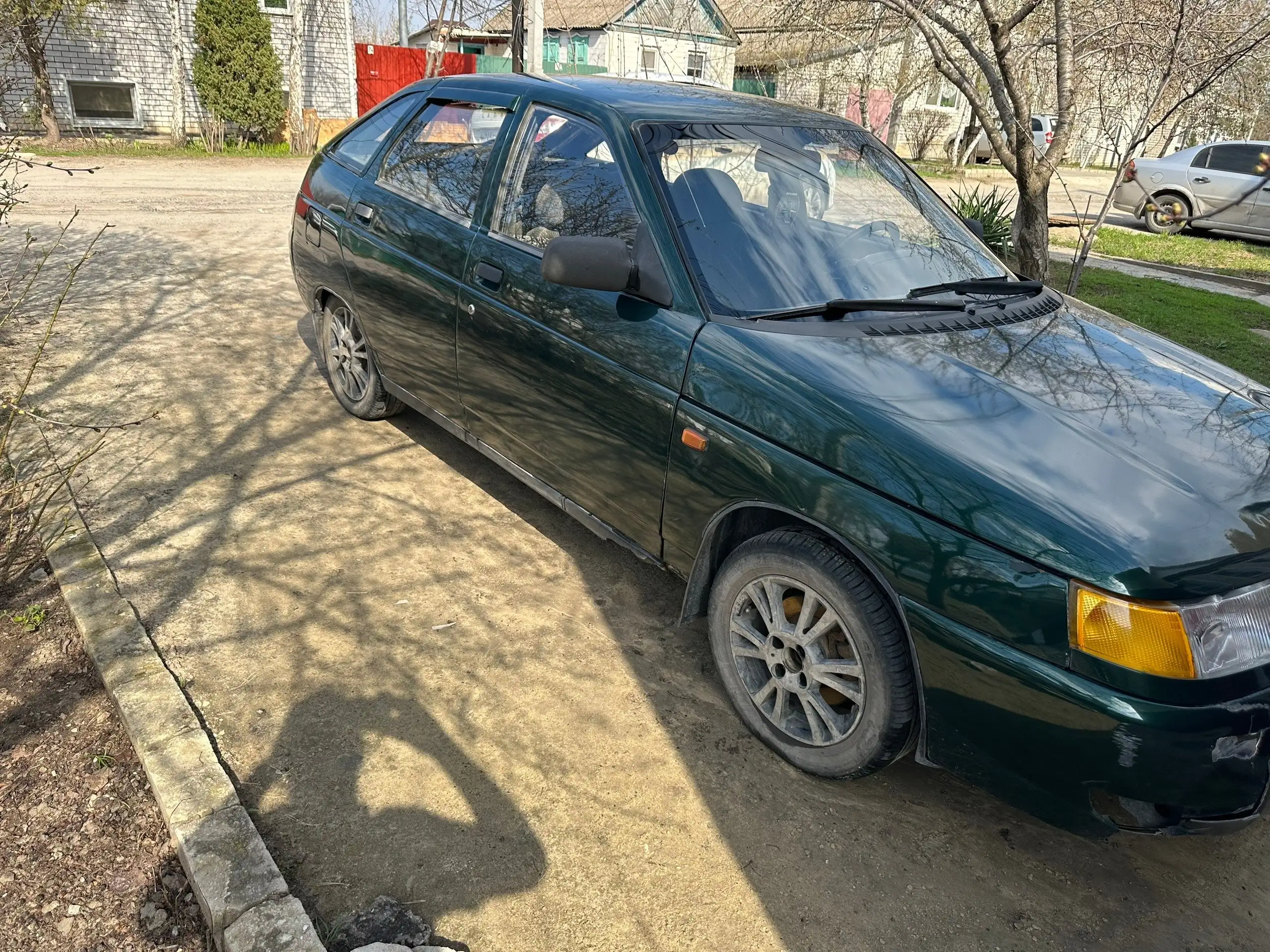 ВАЗ 2112 2001 года с двигателем 1.6 - Легковые автомобили (Авто) в Волгоград