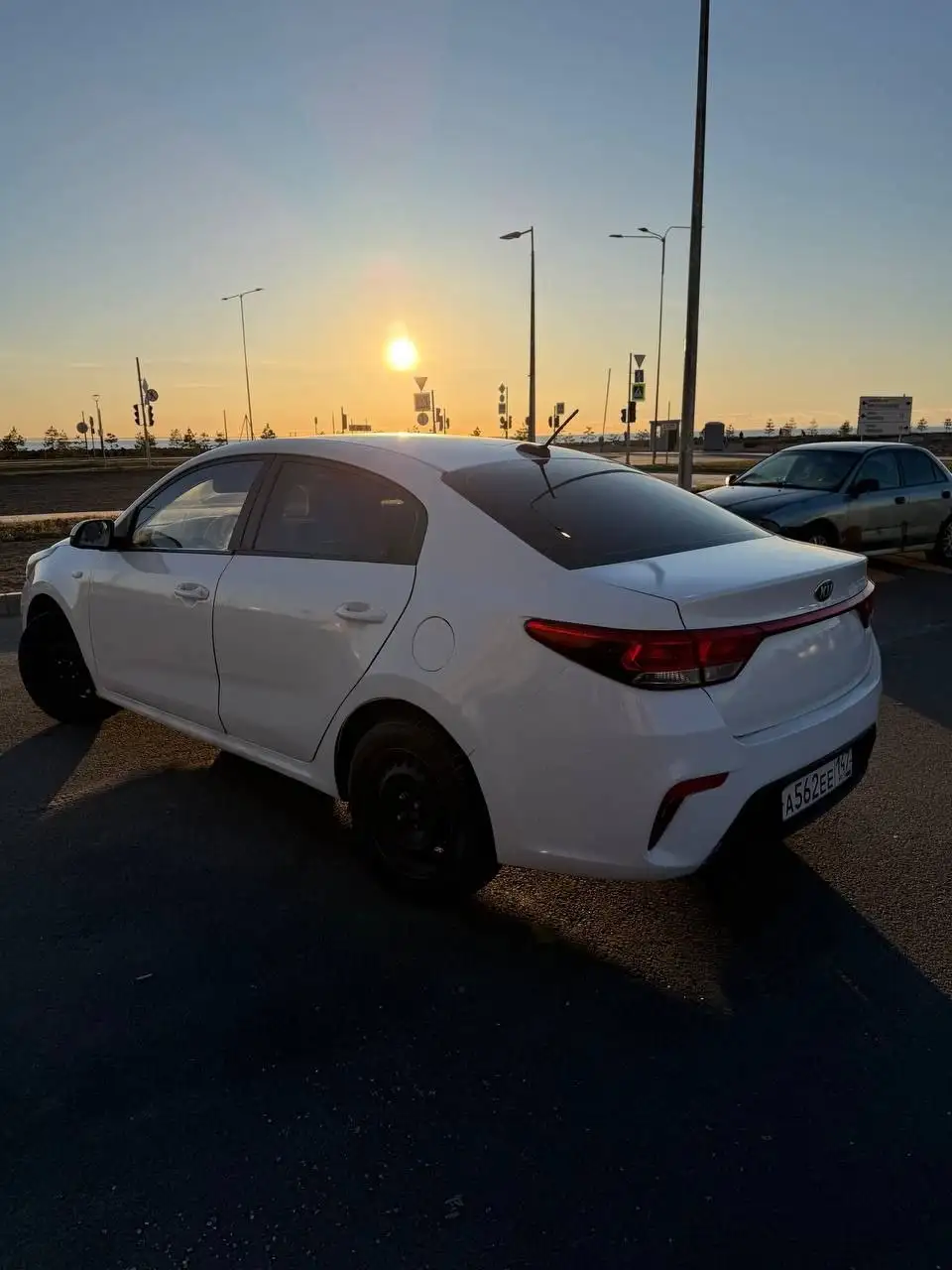 Kia Rio 2017 года с пробегом 570000 км - Авто в Волгоград