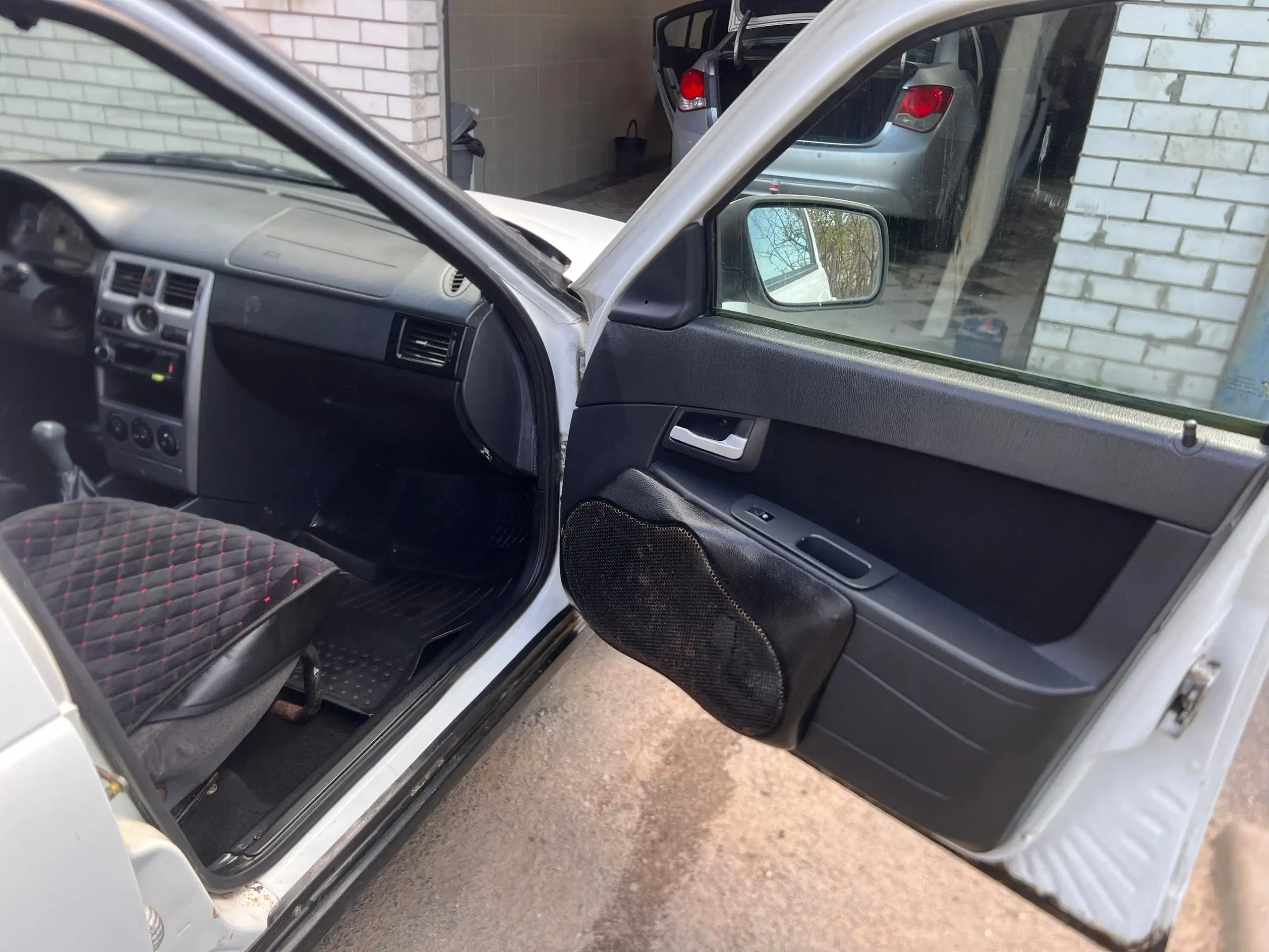 Продажа Лады Приоры 2010 года - Легковые автомобили (Авто) в Волгоград