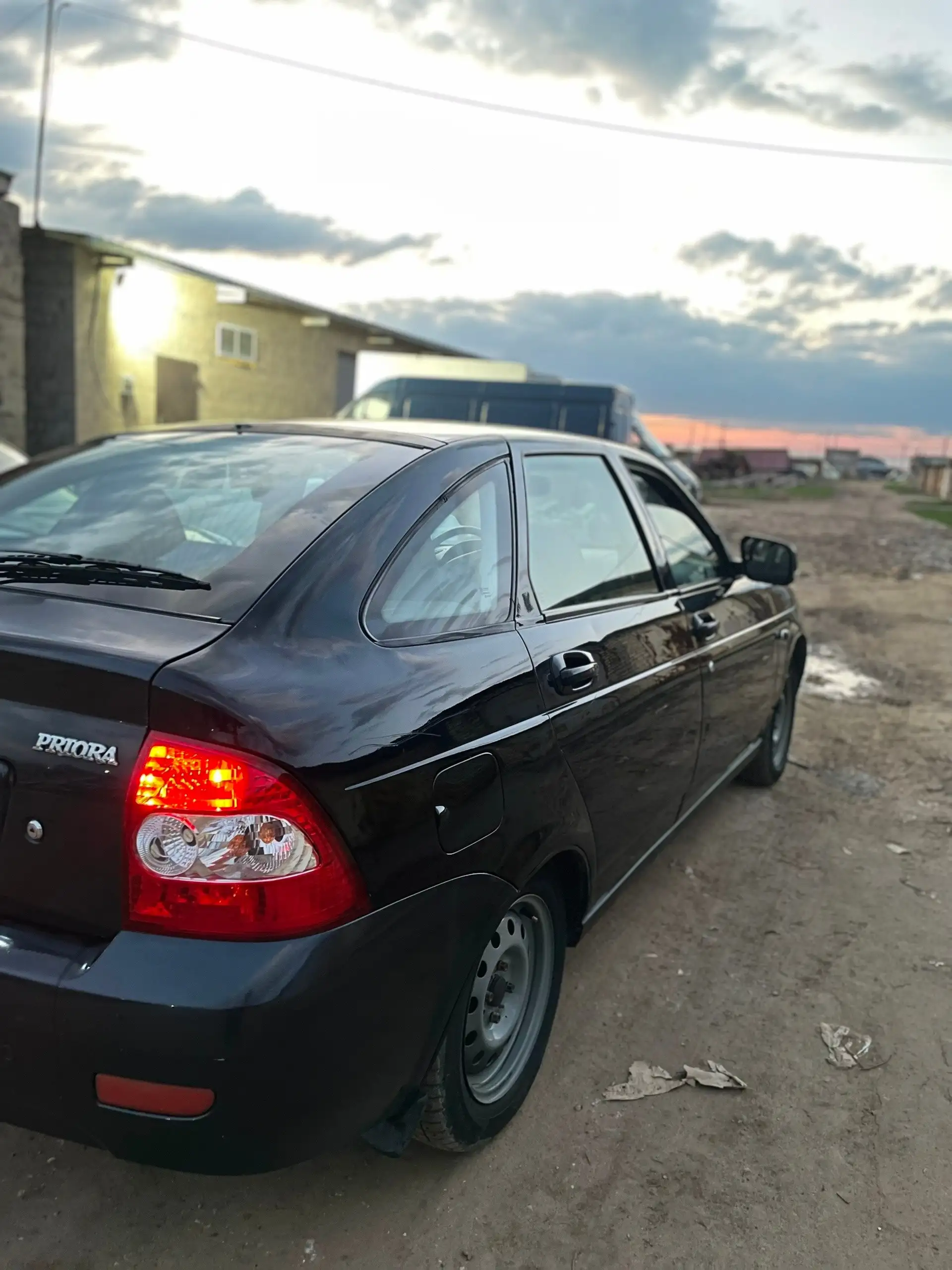 Продам Приору 2009 года, комплектация Люкс - Легковые автомобили (Авто) в Волжский