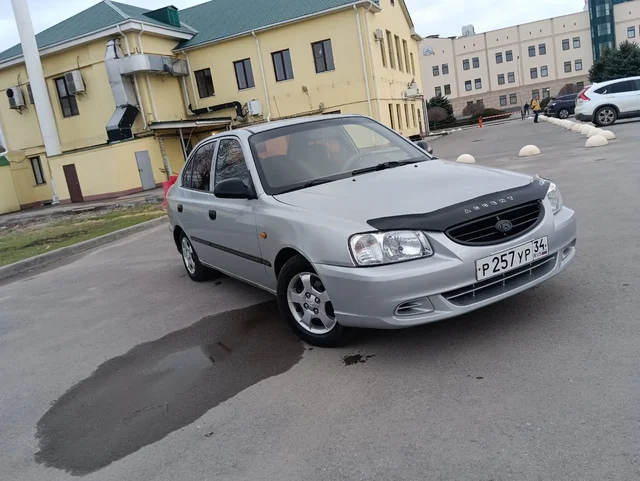 Hyundai Accent 2002 - 102 л.с., бензин, 4 владельца - Авто в Красноармейский район (предположительно, Волгоградская область)