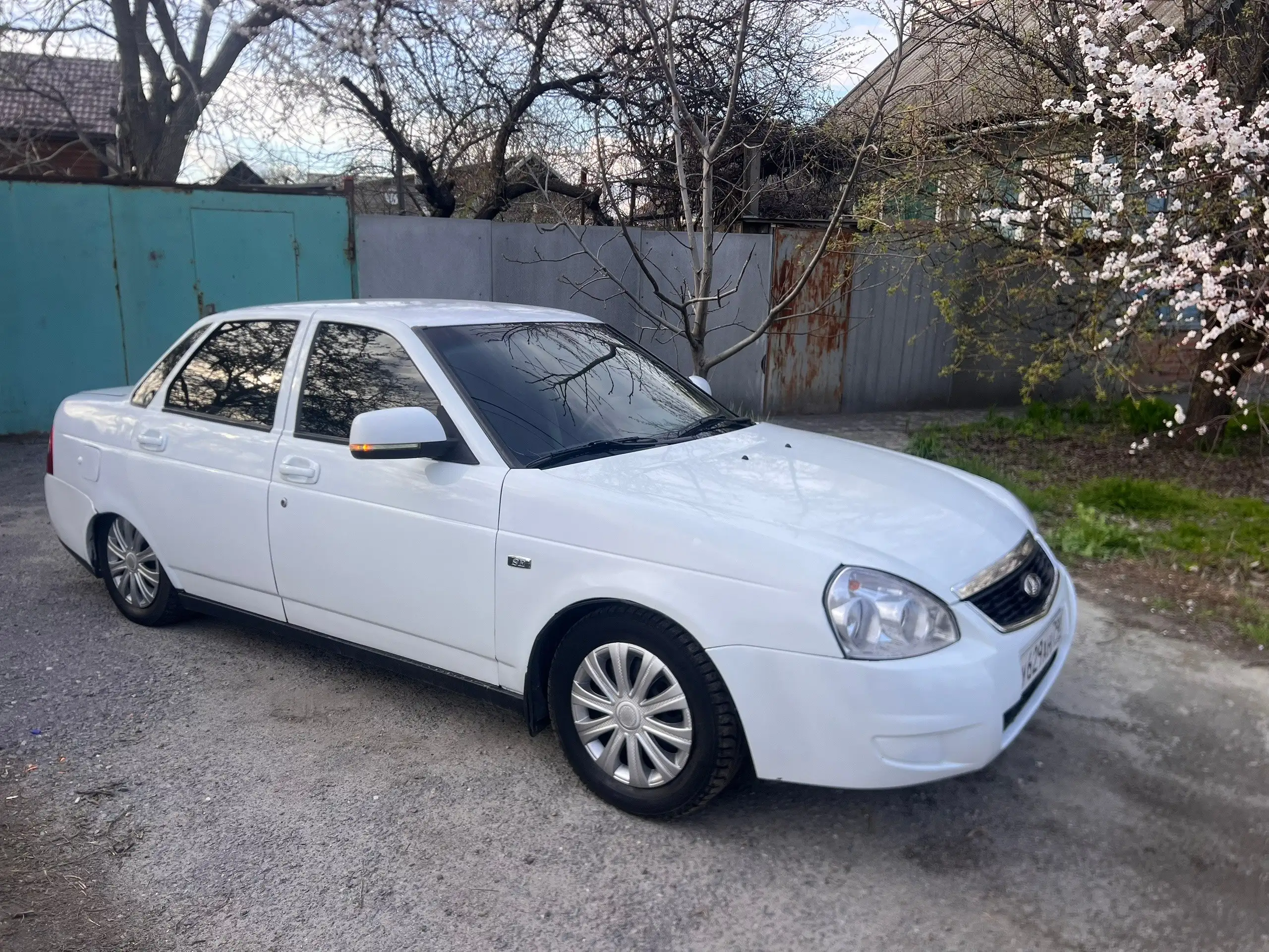 Продажа Лады Приоры Люкс 2010 года - Легковые автомобили (Авто) в Волгоград