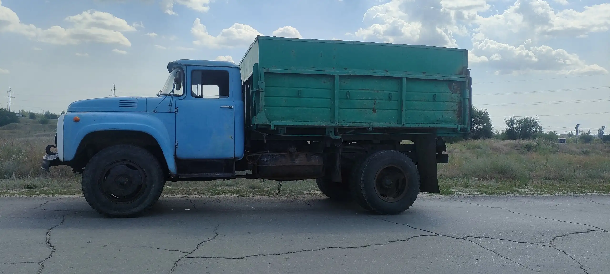 Продается ЗИЛ Дизель Самосвал в отличном состоянии - Грузовики (Авто) в Волгоград