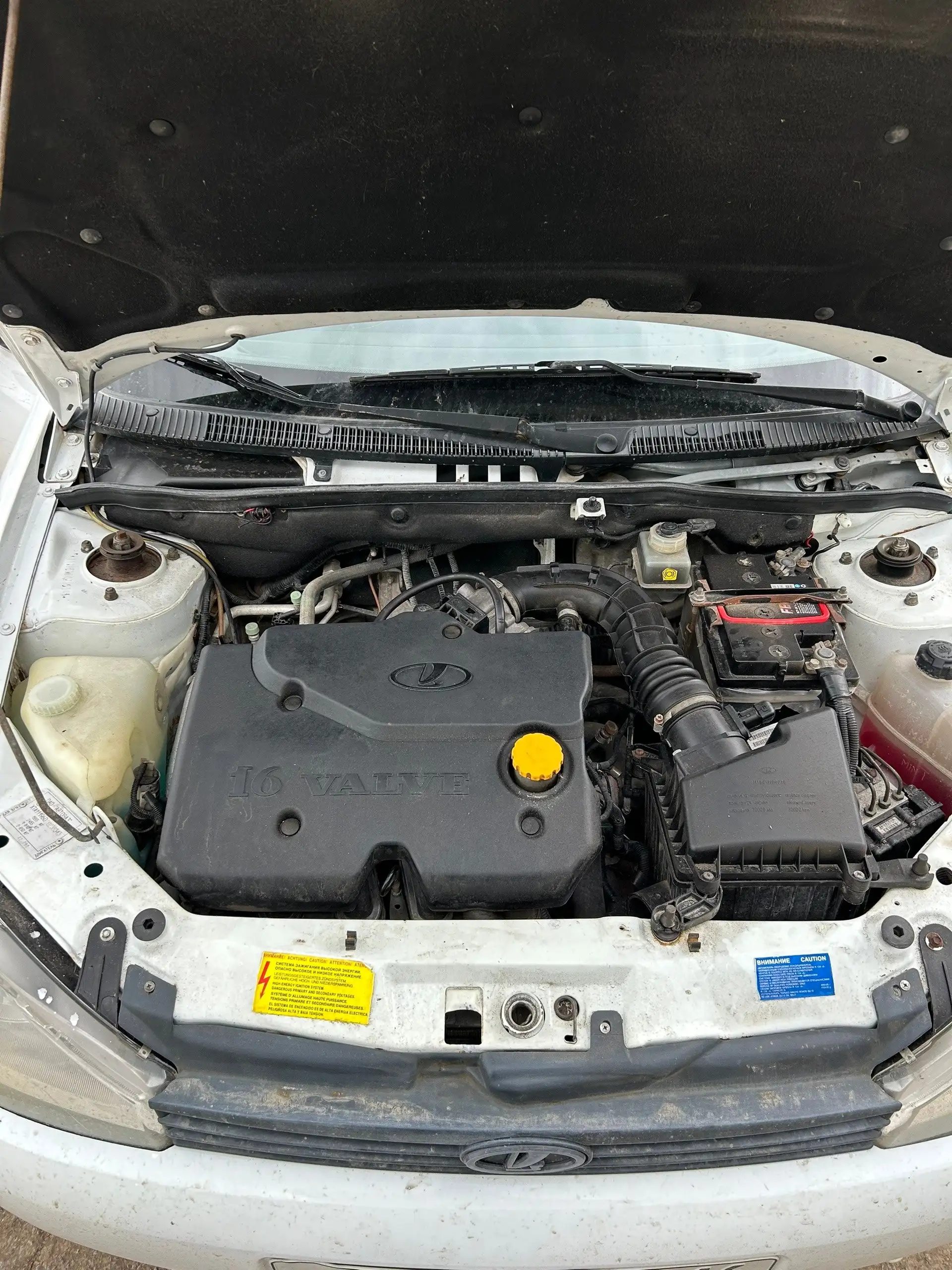 Продам Лада Калину 2013 года, комплектация Люкс - Легковые автомобили (Авто) в Волгоград