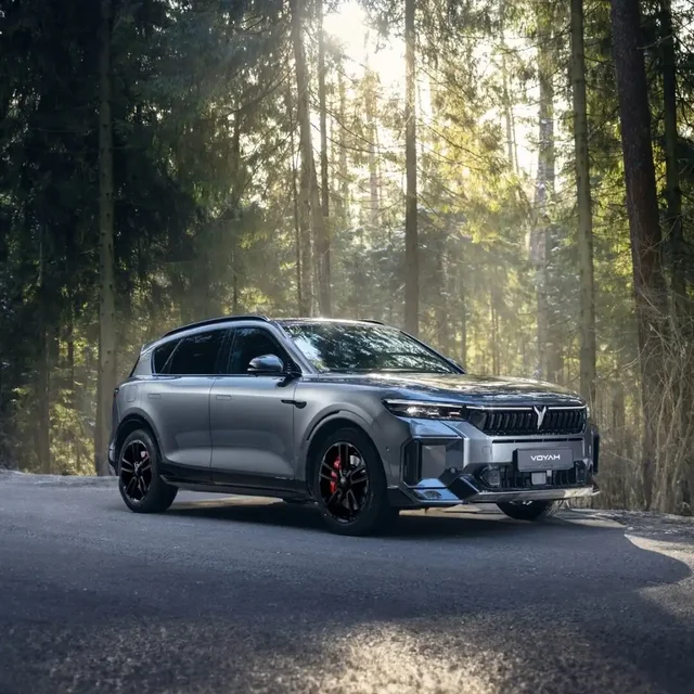 VOYAH FREE SPORT+ гибридный кроссовер - Классические автомобили в Волгоград