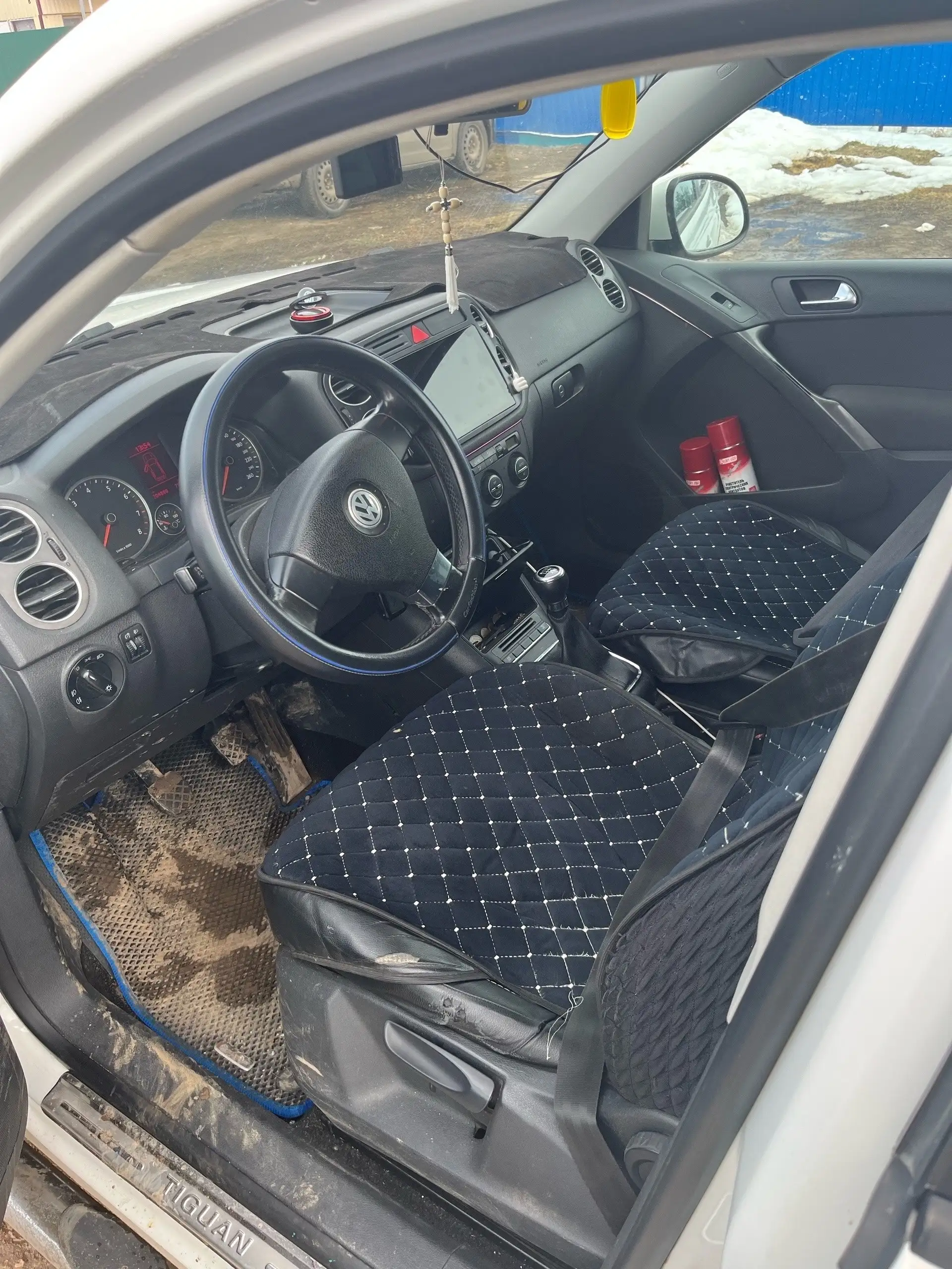 Volkswagen Tiguan 2008 года - Авто в Волгоград