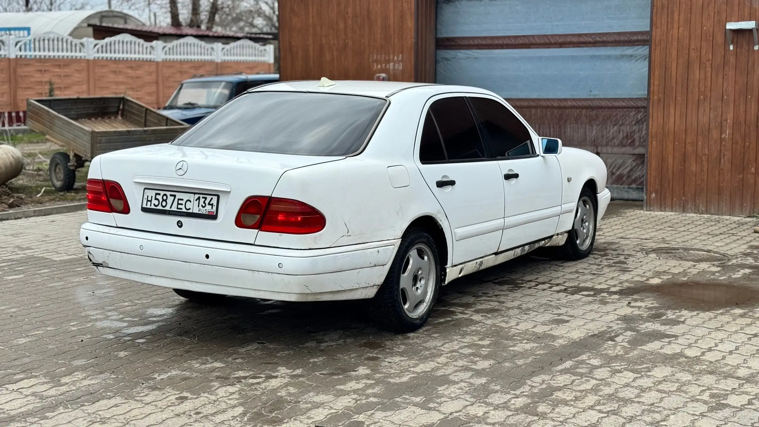 Продажа Mercedes Benz W210 1998 года выпуска - Авто в Волгоград