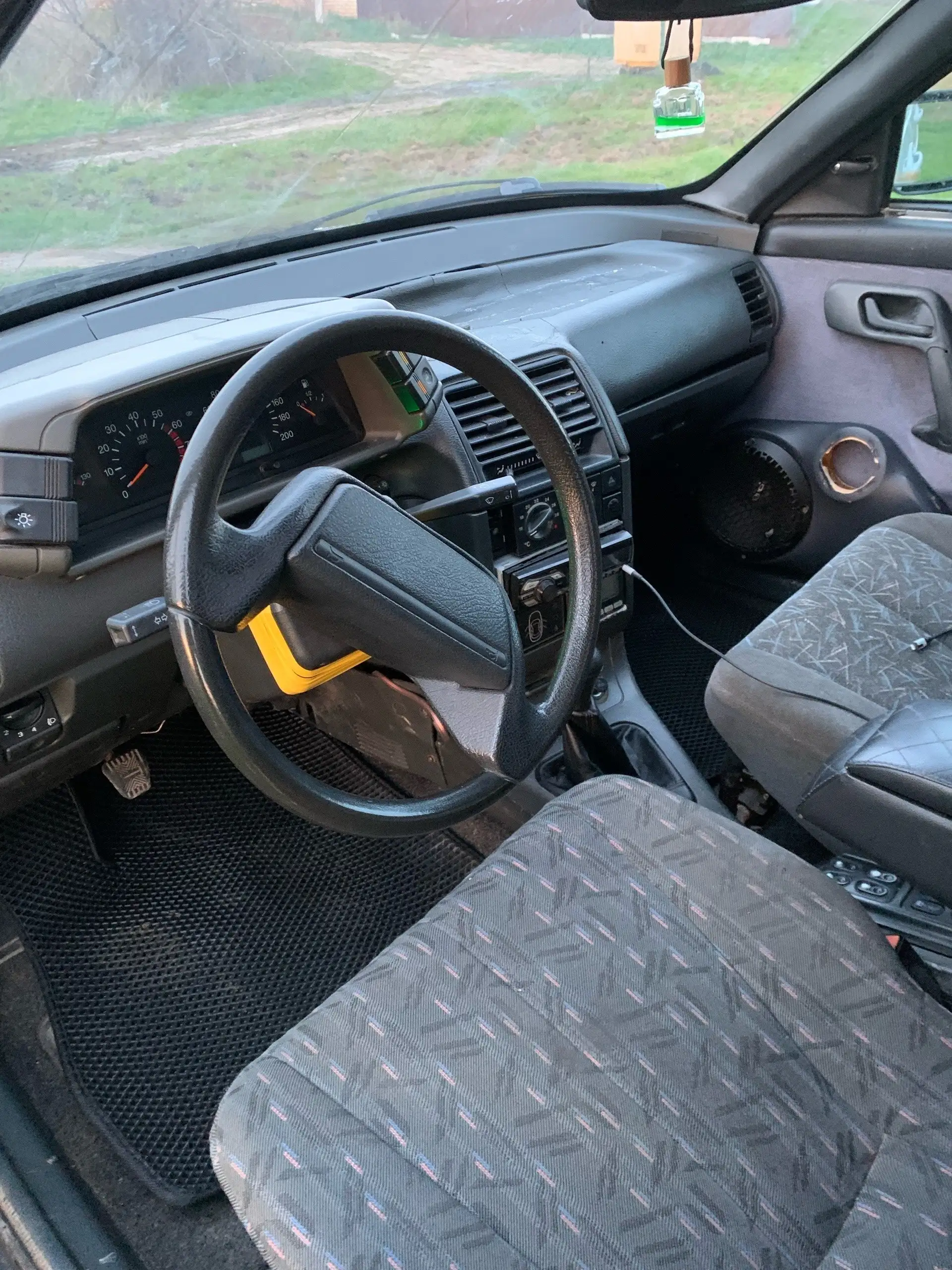 Продам ВАЗ 2112 2004 г.в. в комплектации Люкс - Легковые автомобили (Авто) в Волгоград