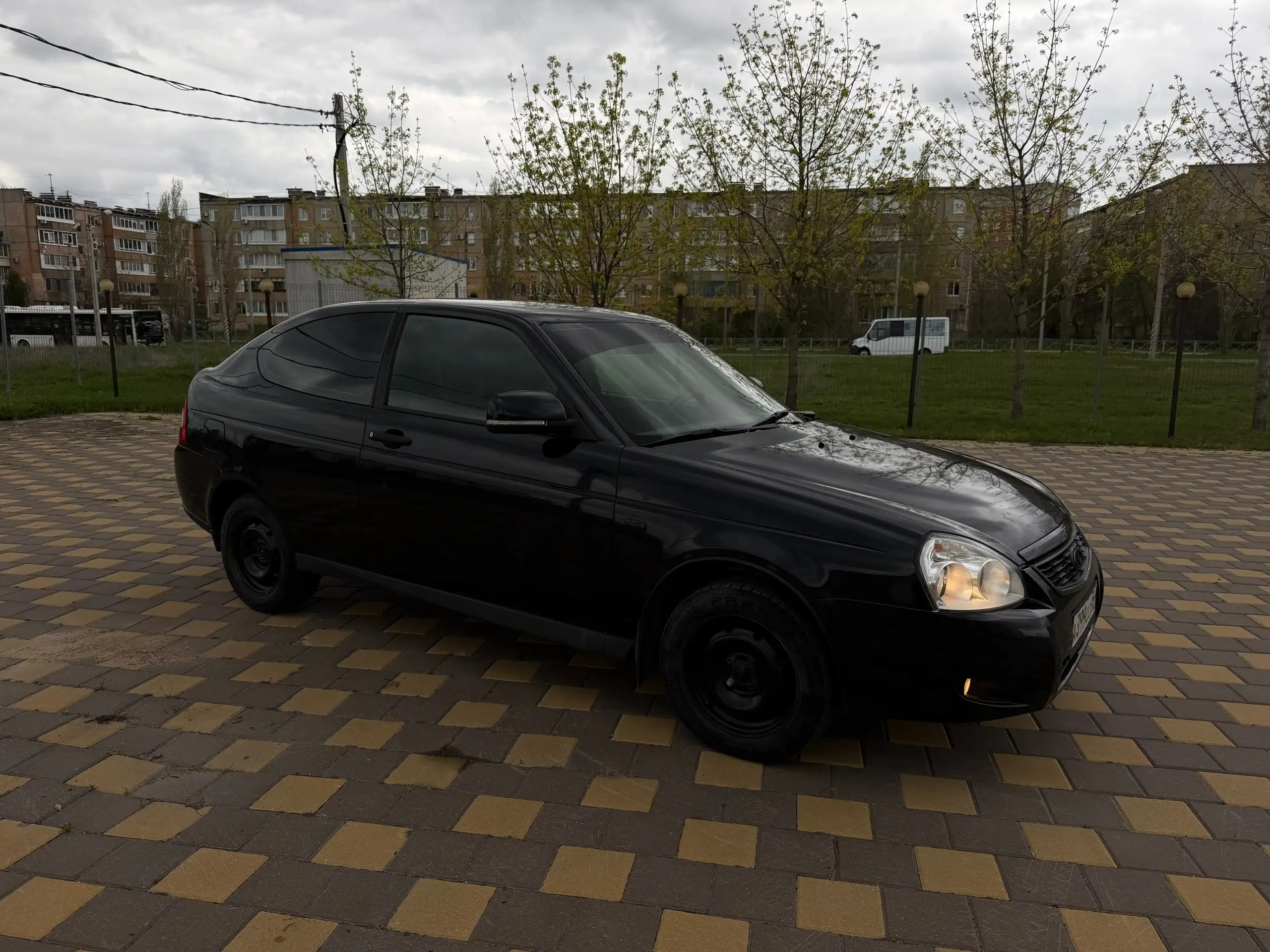 Lada Priora Купе 2010 г. максимальной комплектации - Легковые автомобили (Авто) в Волгоград