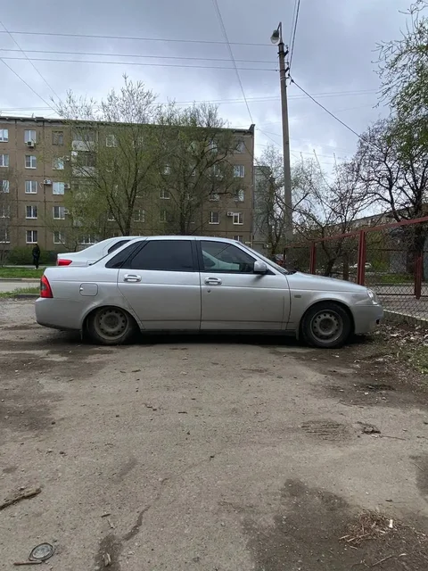 Продажа автомобиля Лада Приора 2007 года - Авто в Волжский