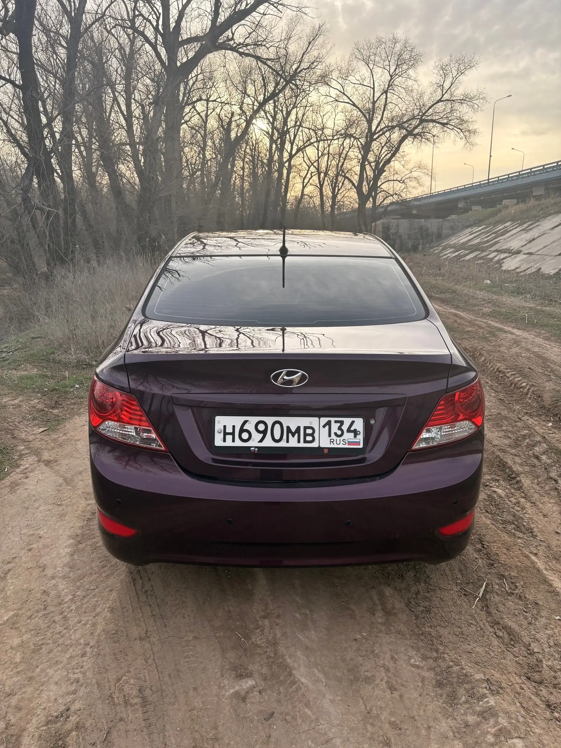 Hyundai Solaris 2011, 1.4 л, АКПП - Авто в Волгоград