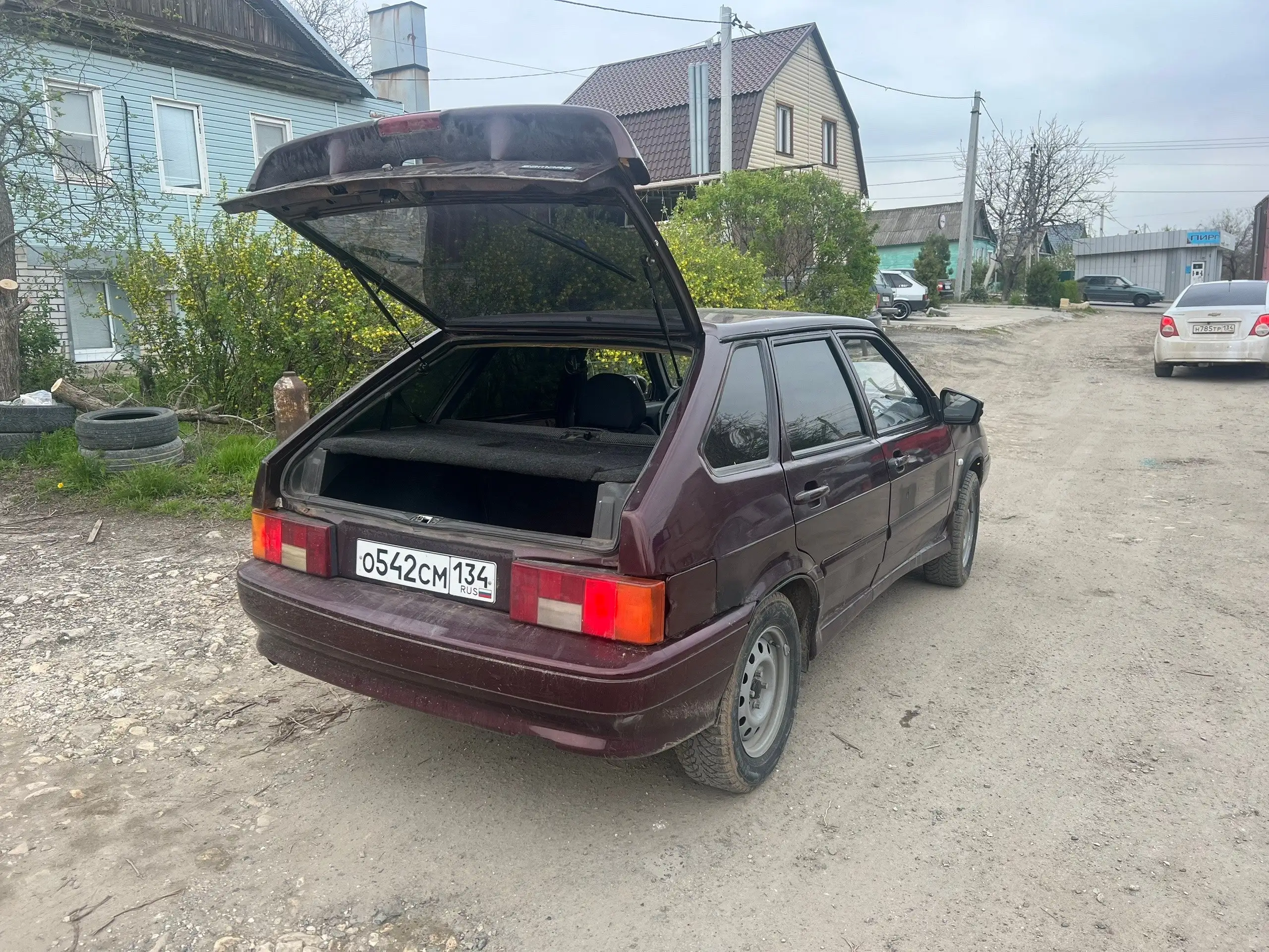 ВАЗ 2114 2011 года в хорошем состоянии, требуется косметический ремонт порогов - Легковые автомобили (Авто) в Волгоград