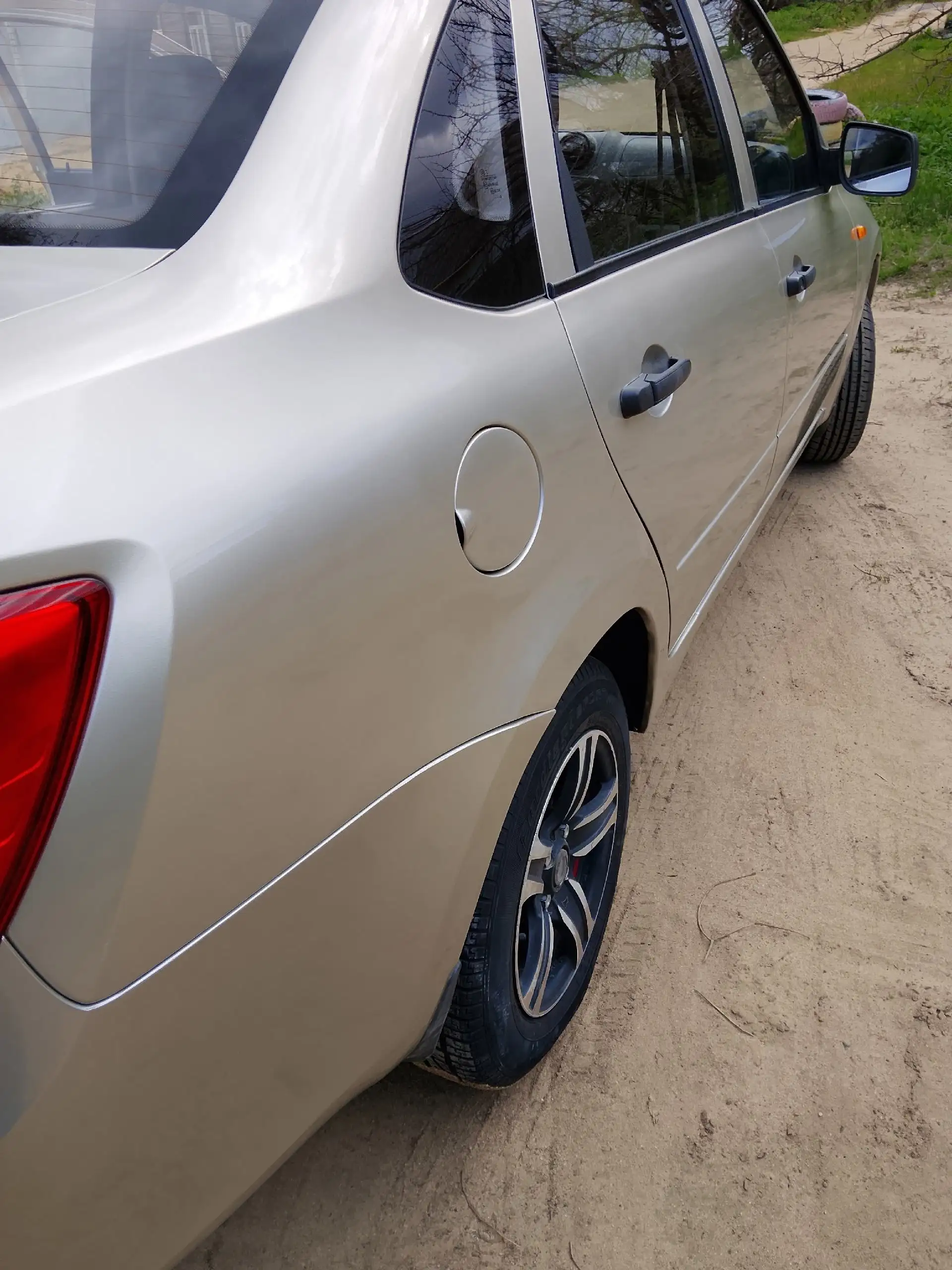 Lada Granta 2012 - Авто в Волгоград