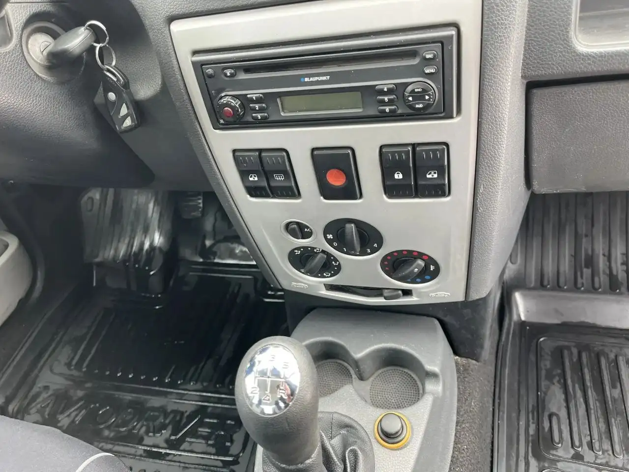 Renault Logan 1.6 МТ, 2006 - Легковые автомобили (Авто) в Михайловка