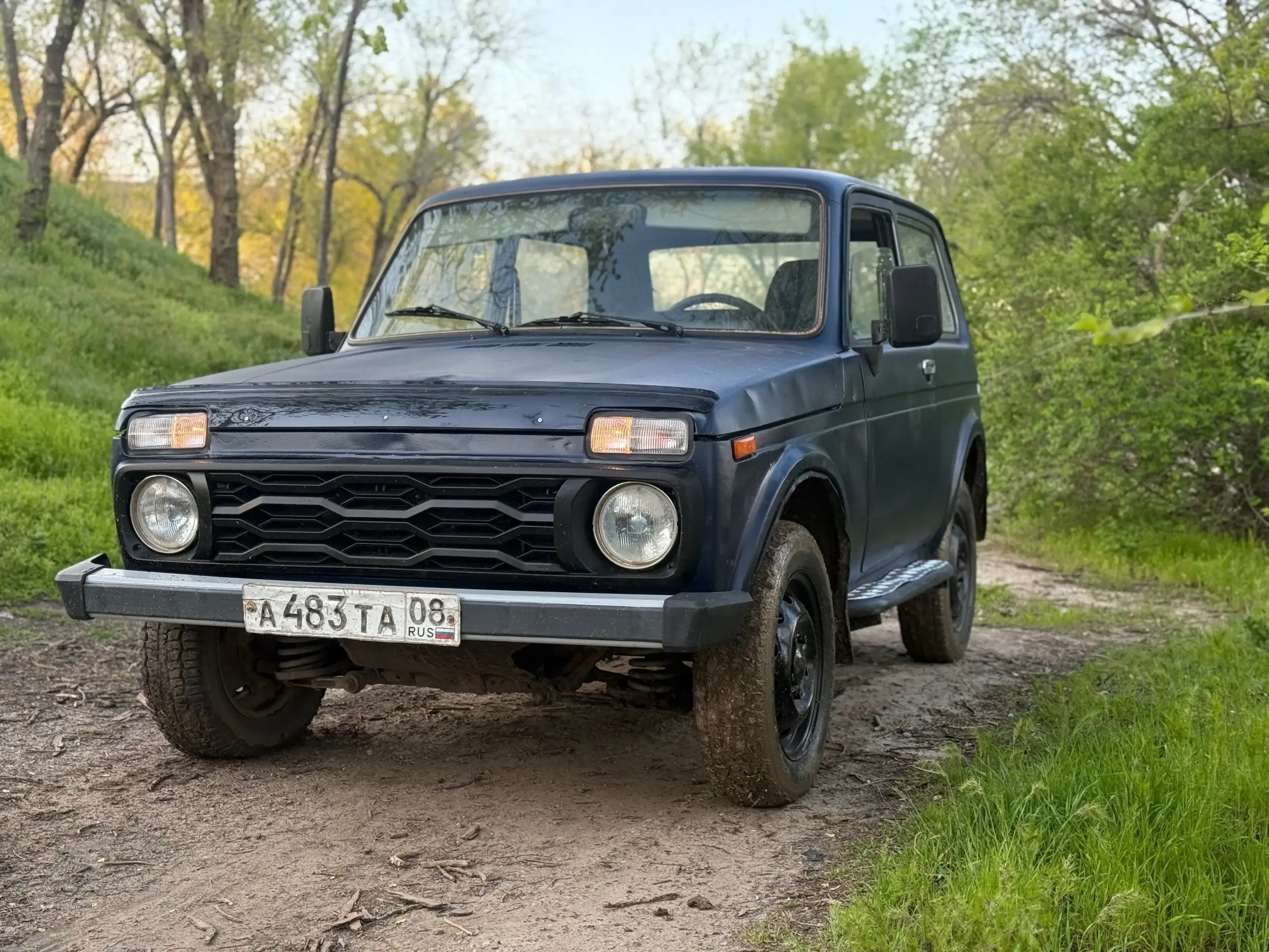 Нива 2005 Инжектор - Внедорожник (Авто) в Волгоград