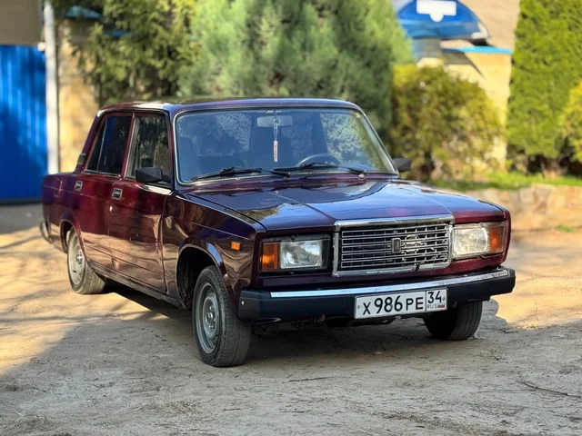 Продам ВАЗ 2107, 2006 года - Услуги по подбору автомобилей в Волгоград