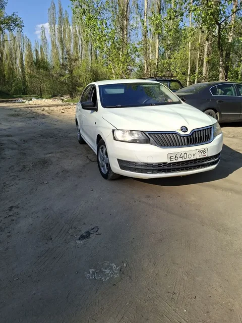 Skoda Rapid 2015 - Авто в Волгоград
