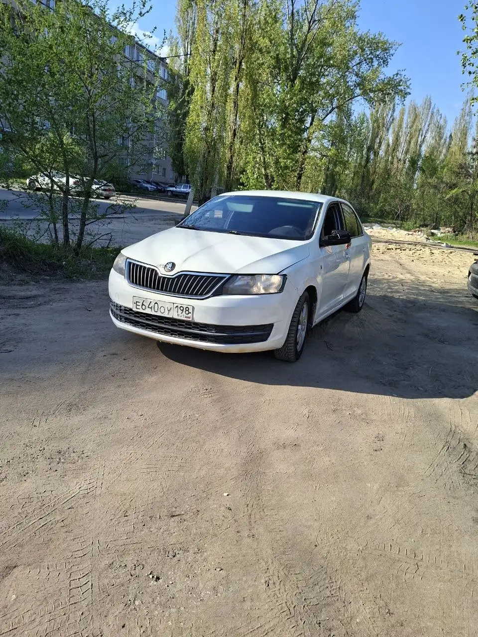 Skoda Rapid 2015 - Авто в Волгоград