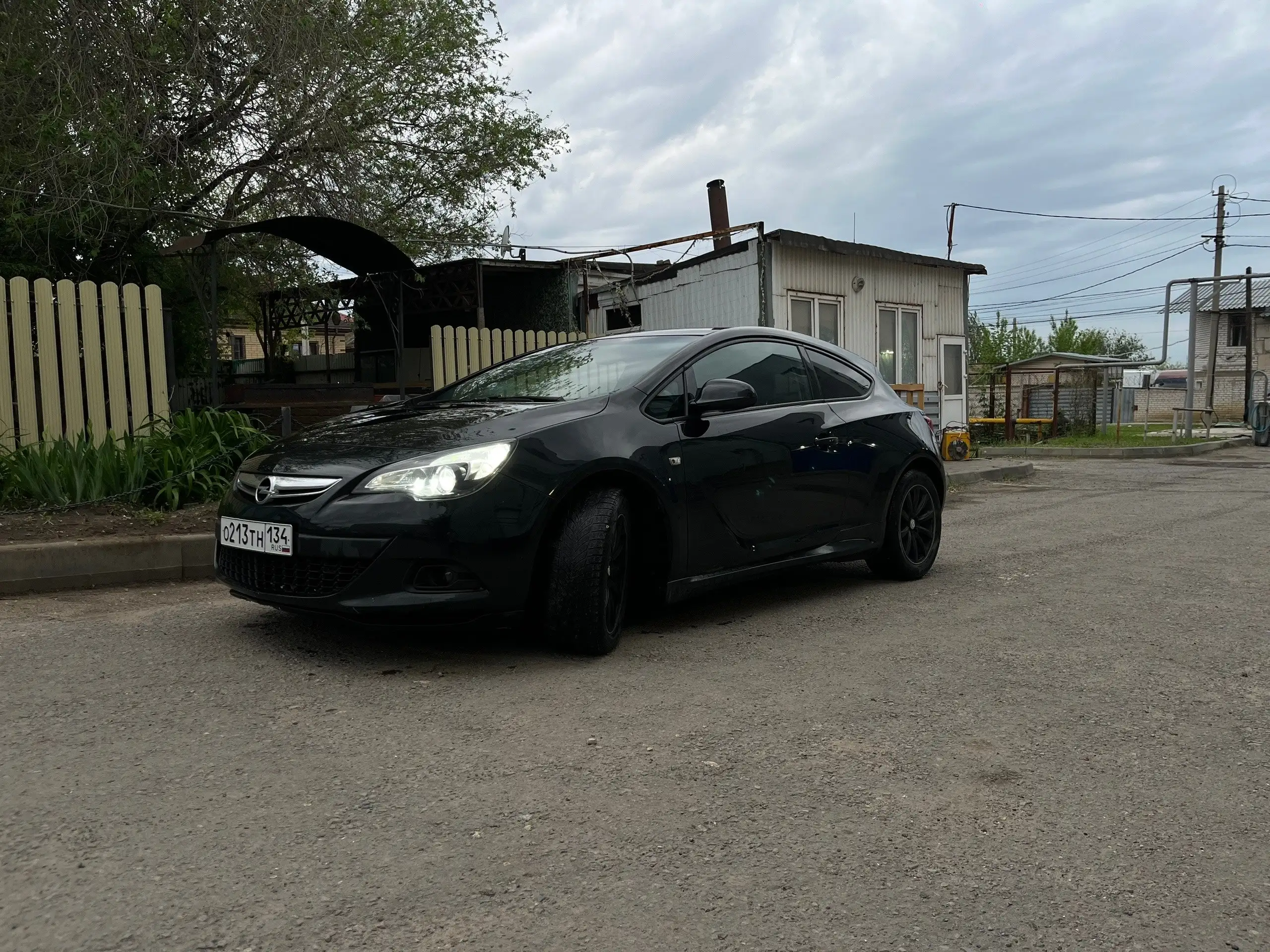 Opel Astra J GTC 2013 - Легковые автомобили (Авто) в Волгоград