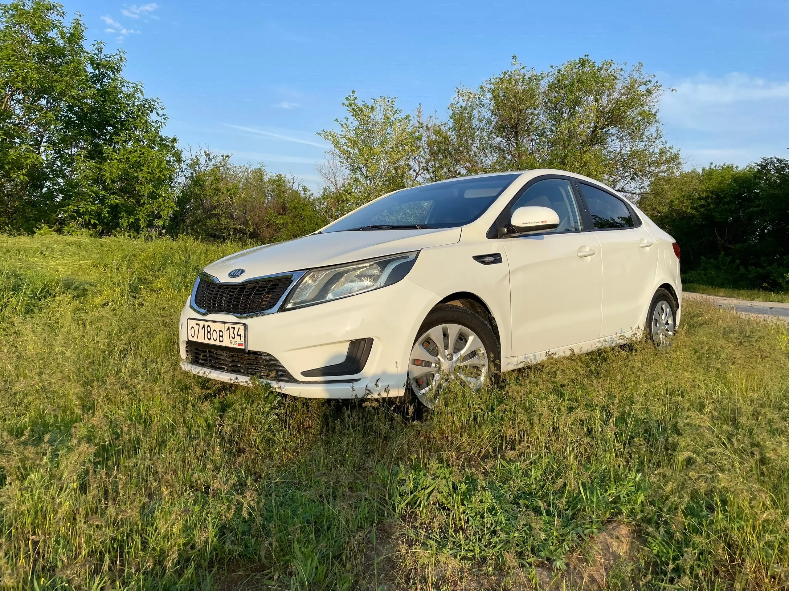 Kia 2012 с ГБО, пробег 1.4 л - Легковые автомобили (Авто) в Волгоград