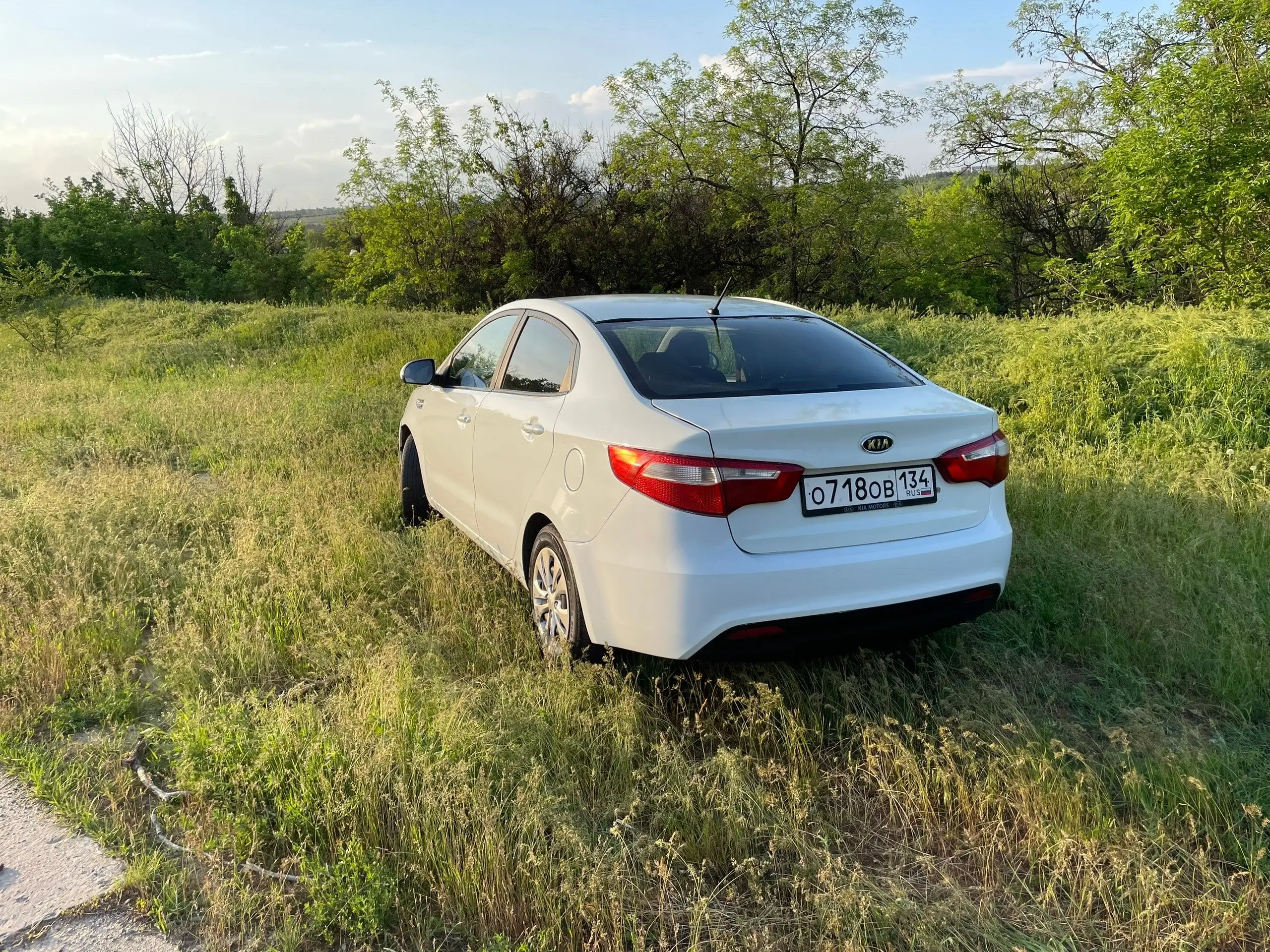 Kia 2012 с ГБО, пробег 1.4 л - Легковые автомобили (Авто) в Волгоград