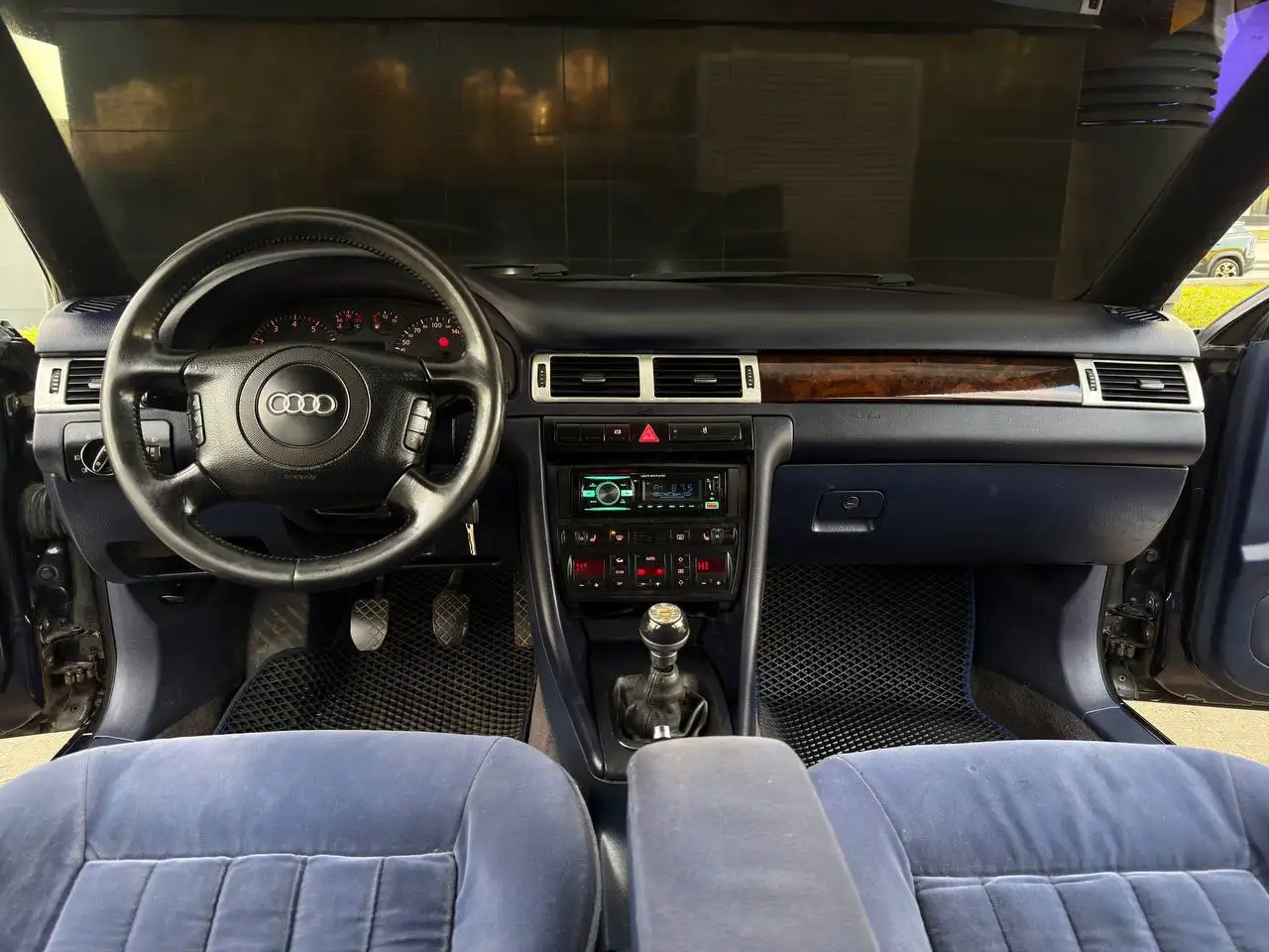 Audi A6 C5 1998 - Авто в Волжский