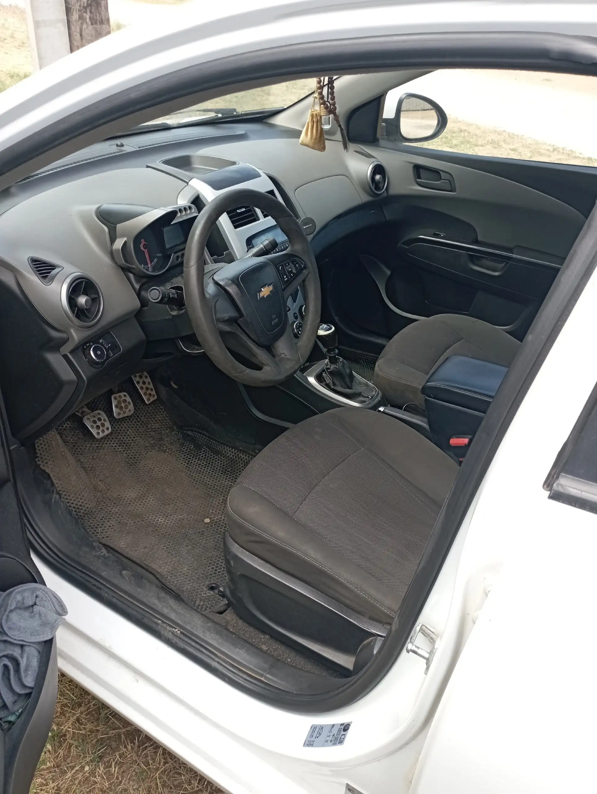 Chevrolet Aveo 2015 - Легковые автомобили (Авто) в Волгоград