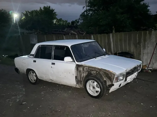 ВАЗ 2107, 2008 г.в., 90000 км - Легковой автомобиль в Волгоград