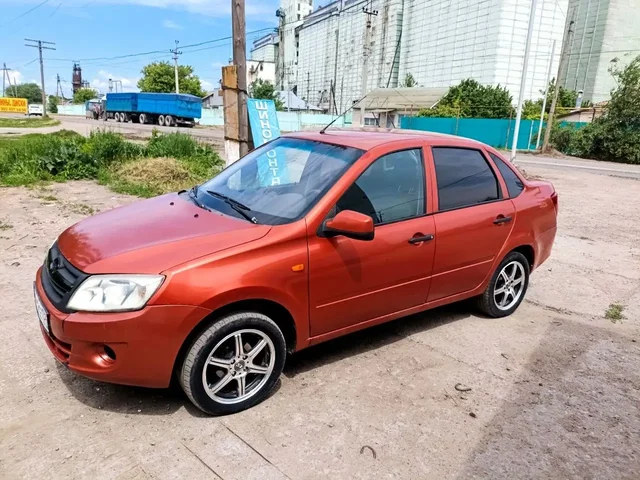 Лада Гранта 2013 года - Авто в Елань